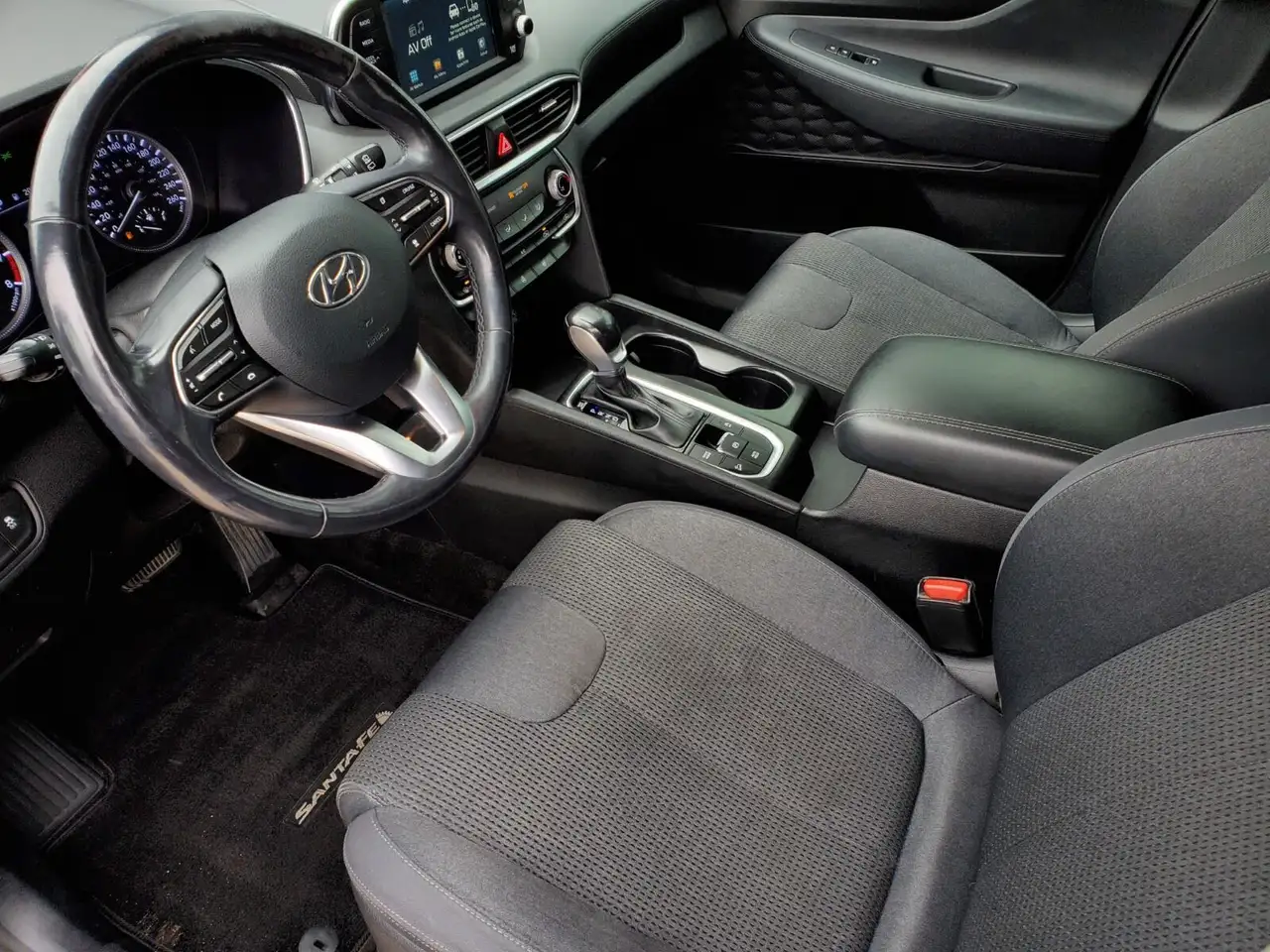 Hyundai SANTA FE снимка Hyundai SANTA FE