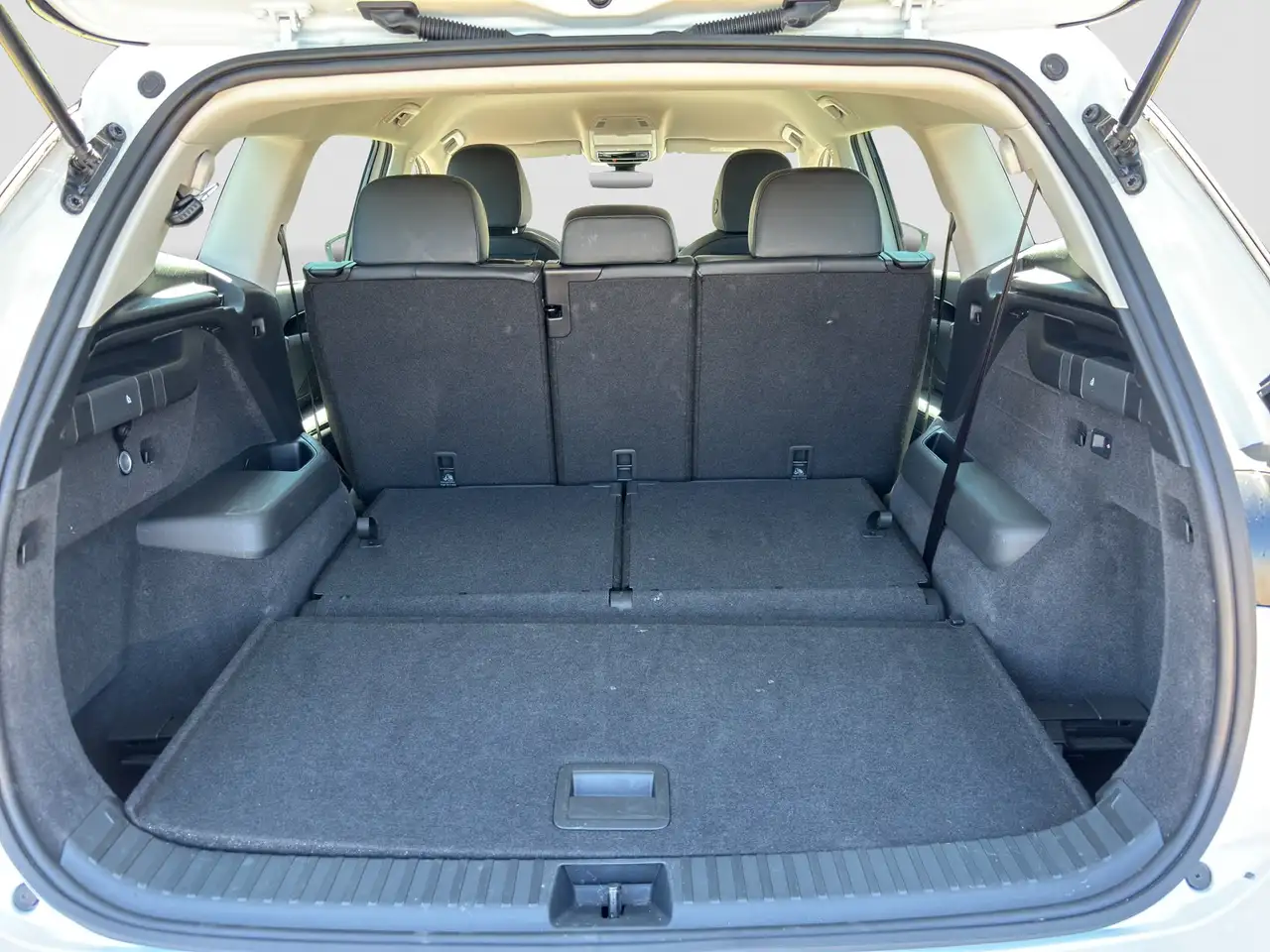 Volkswagen Tayron Life 1.5 eTSI 150 PS DSG AHK KAMERA 7-Sitze, миниатюра 17