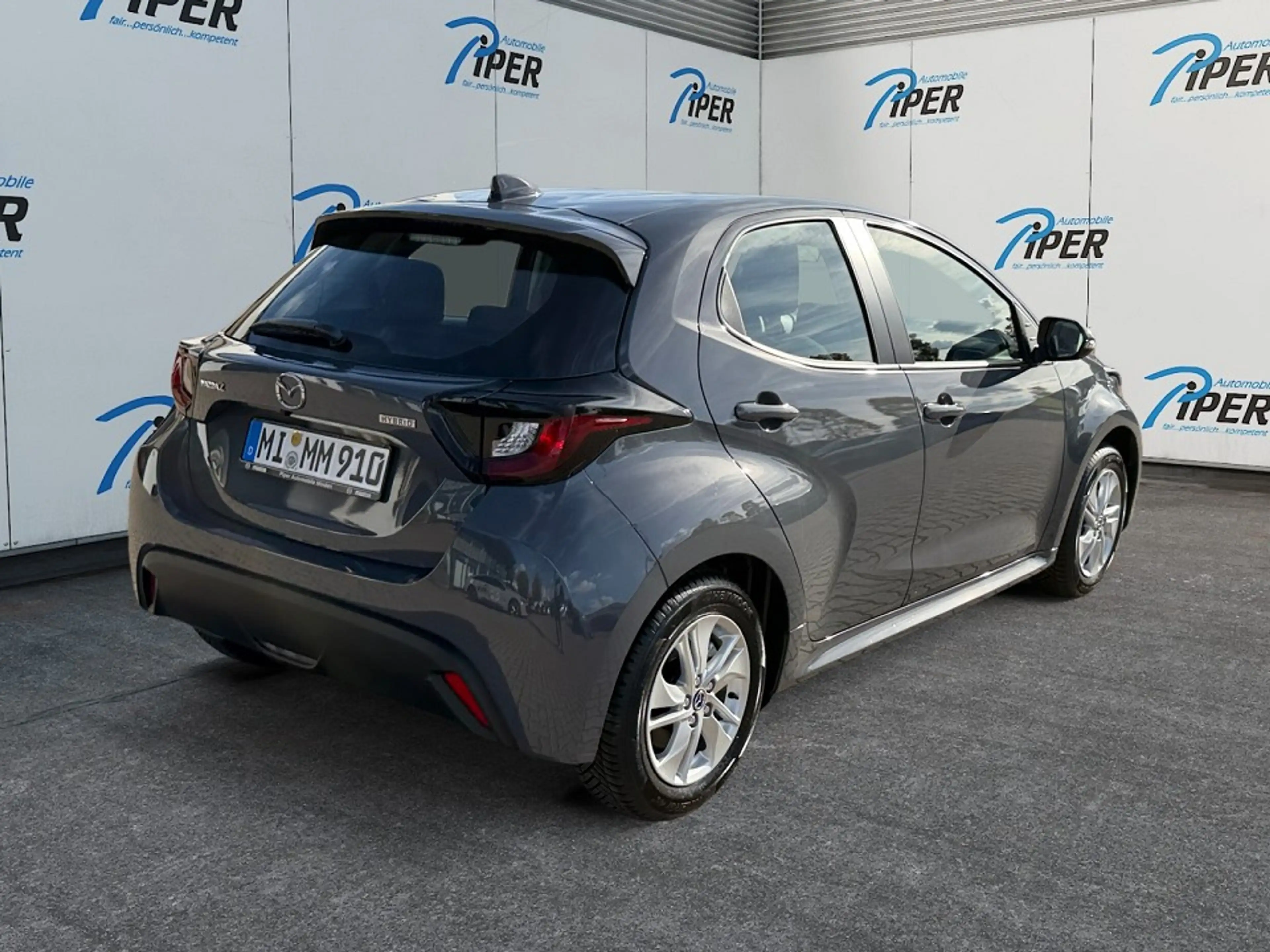 Mazda 2 Hybrid 1.5L Hybrid VVT-i 116 Centre-Line — photo 5