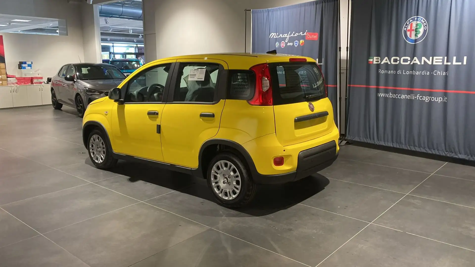 Fiat Panda 1.0 FireFly S&S Hybrid PROMO INCENTIVO ROTT. LOMB Gelb - 2