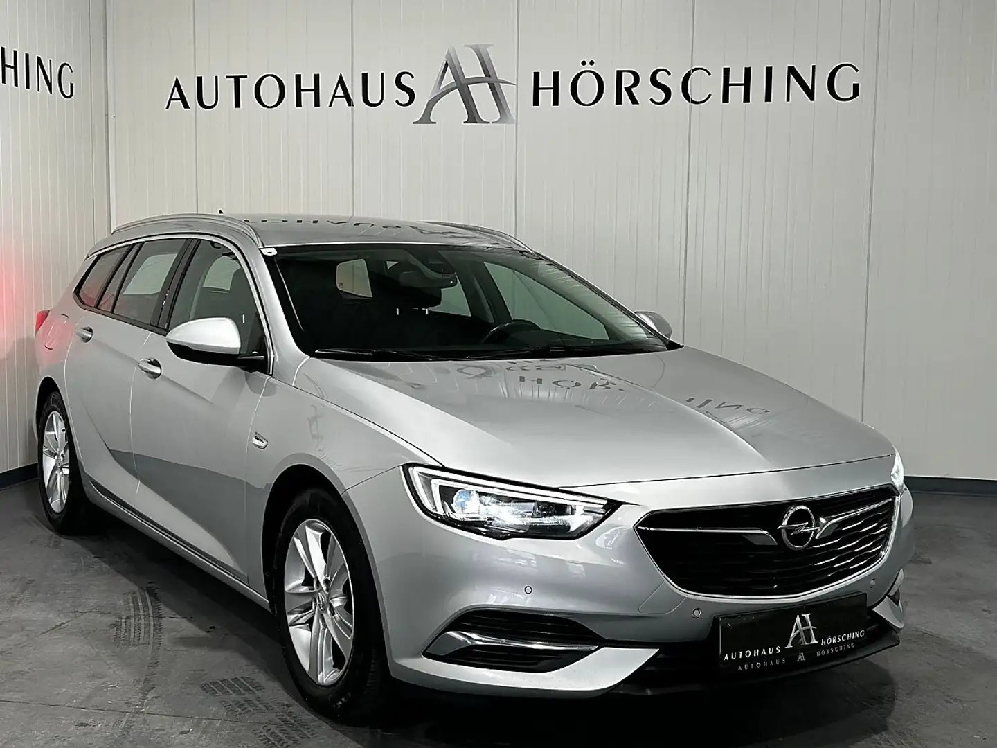 Opel Insignia ST 1,6 CDTI BlueInjection Dynamic St./St. Aut. Silber - 1