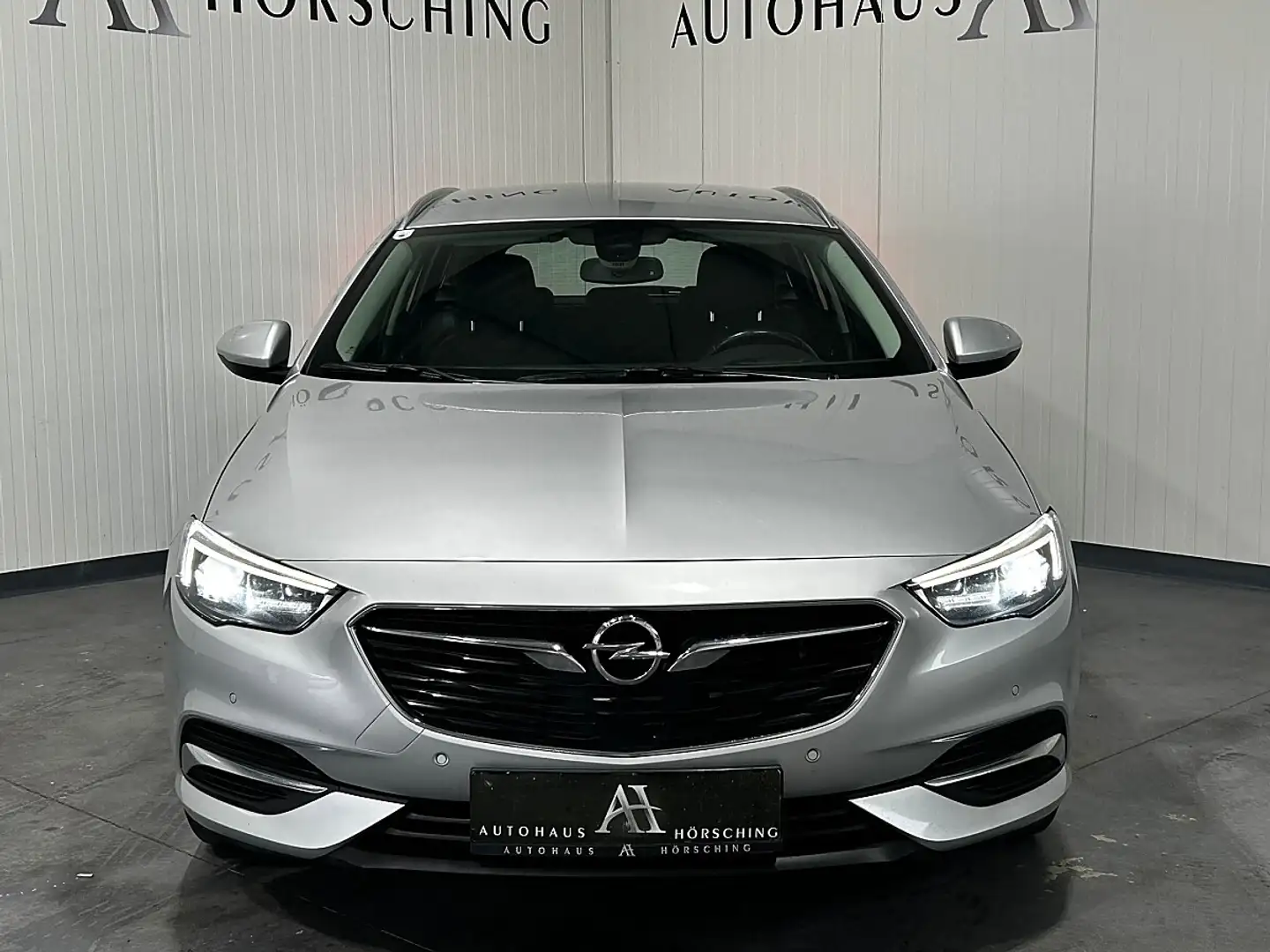 Opel Insignia ST 1,6 CDTI BlueInjection Dynamic St./St. Aut. Silber - 2