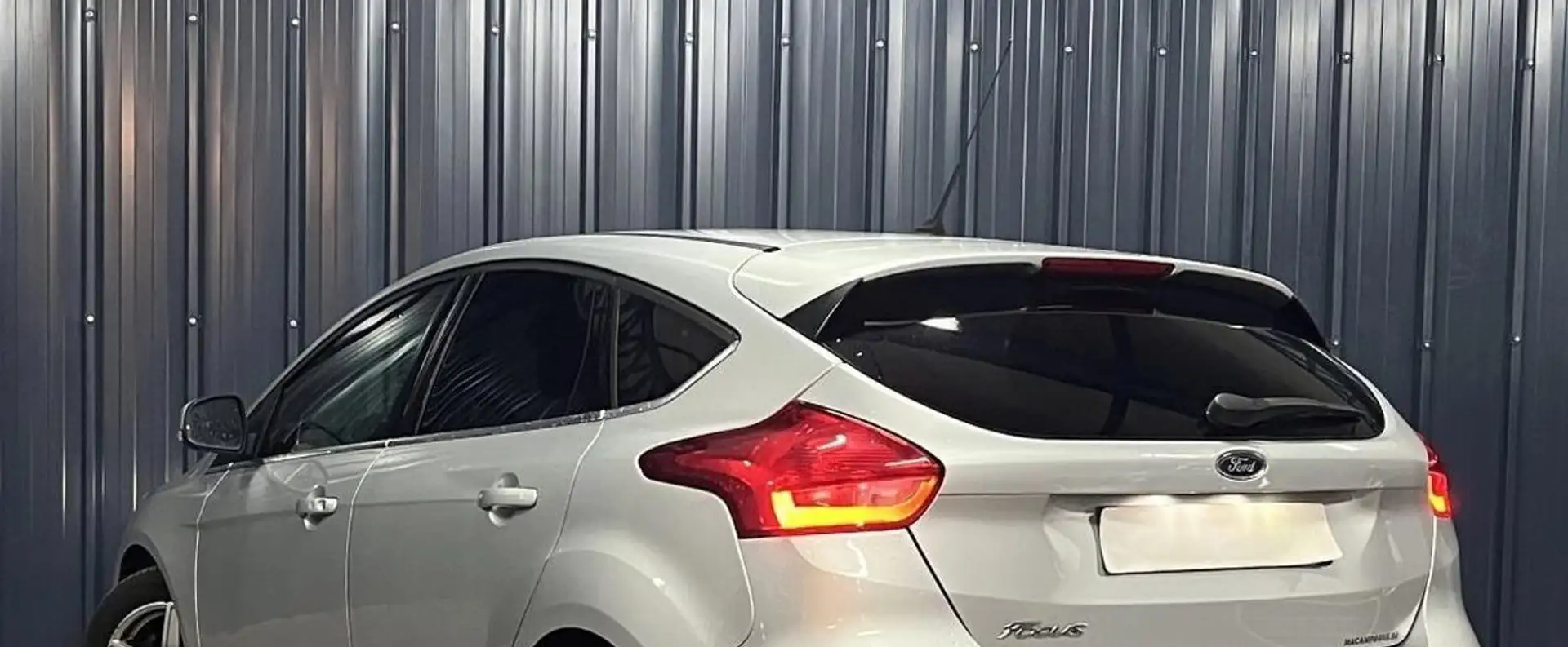 Ford Focus 1.5 TDCI 105 ECONETIC EXECUTIVE START-STOP Gris - 2