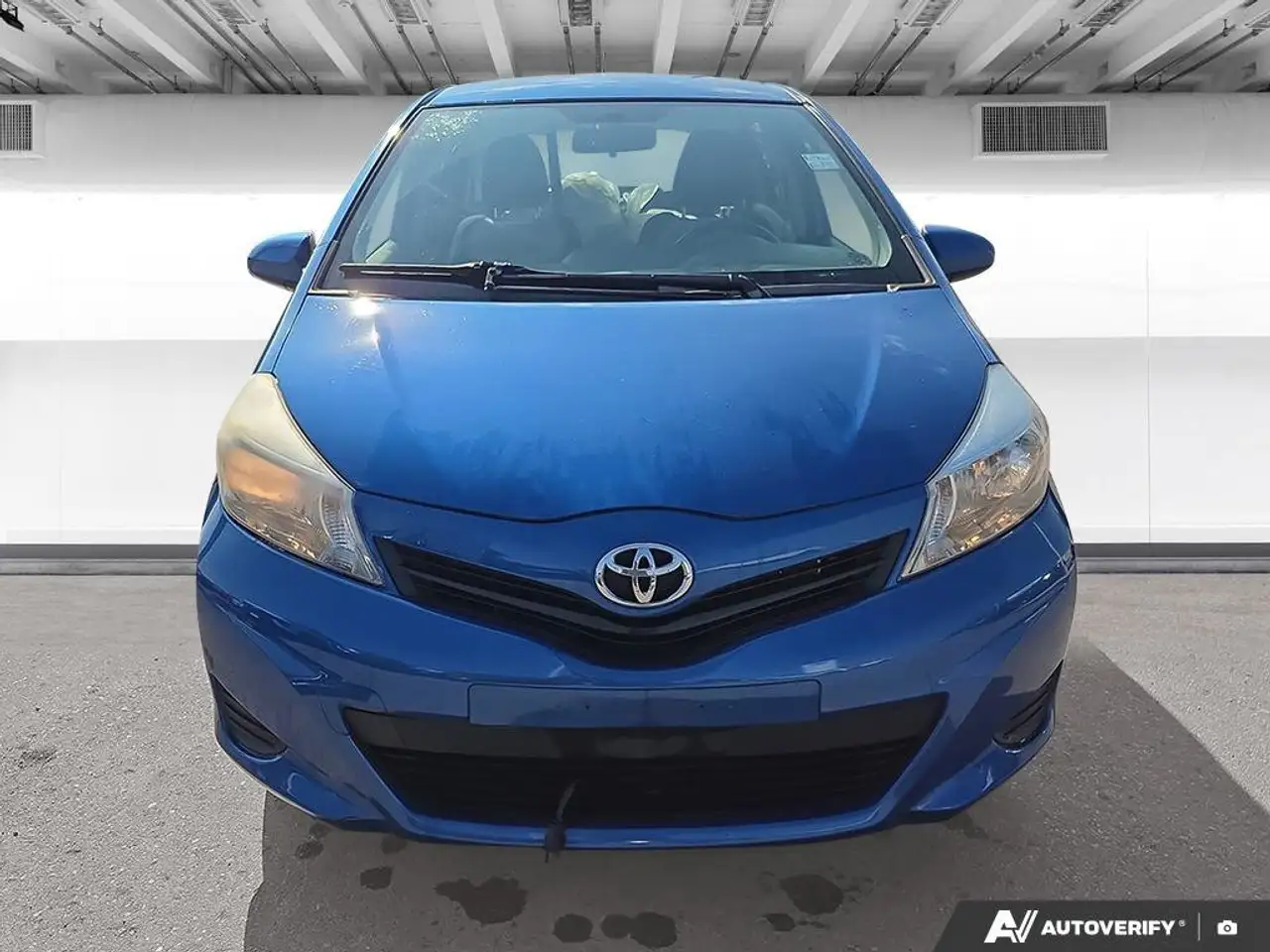 Toyota Yaris снимка Toyota Yaris