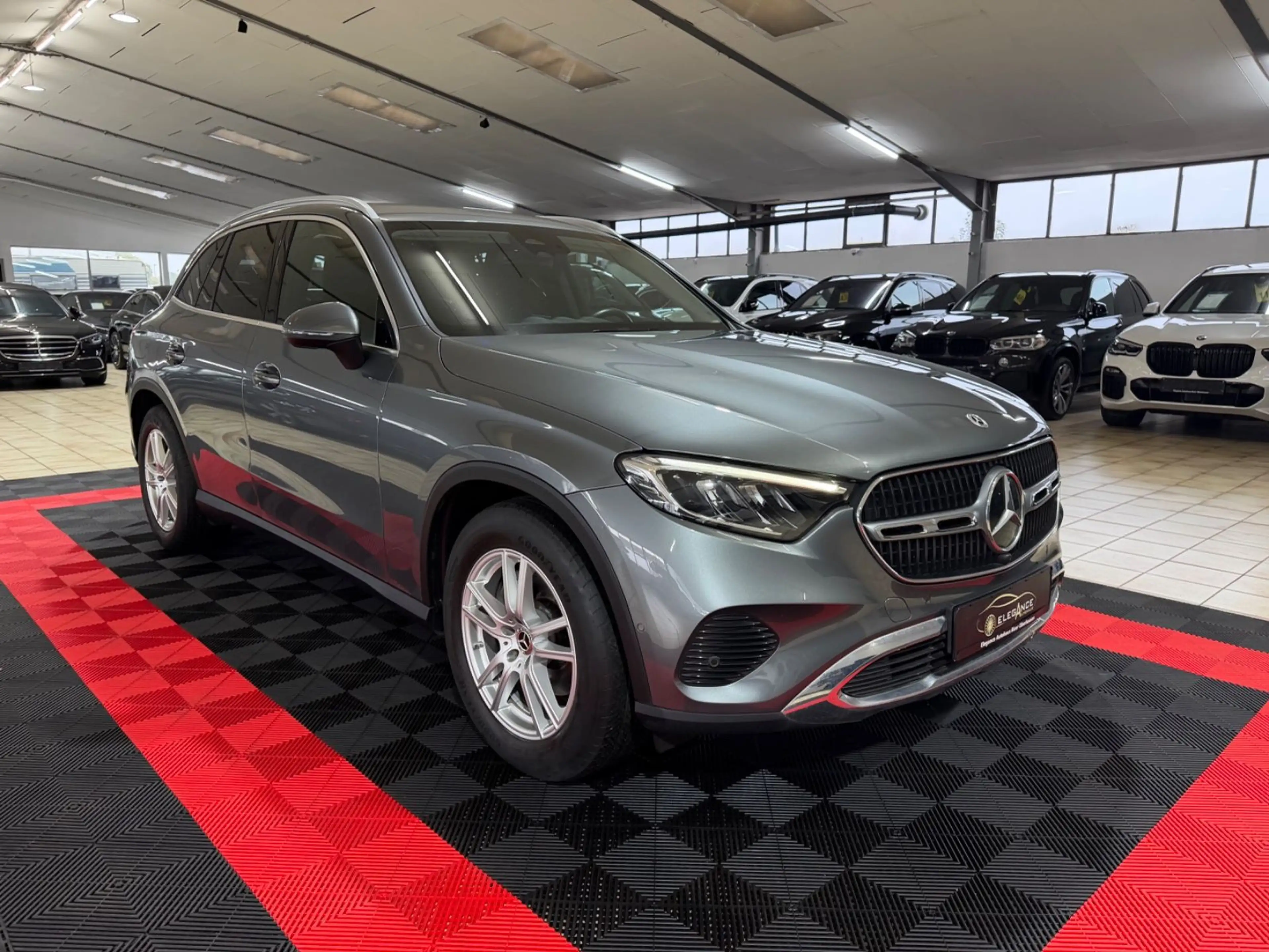 Mercedes-Benz GLC 220 d 4Matic*KAMERA*AHK*LED*OLED*AMBIENTE* — photo 3