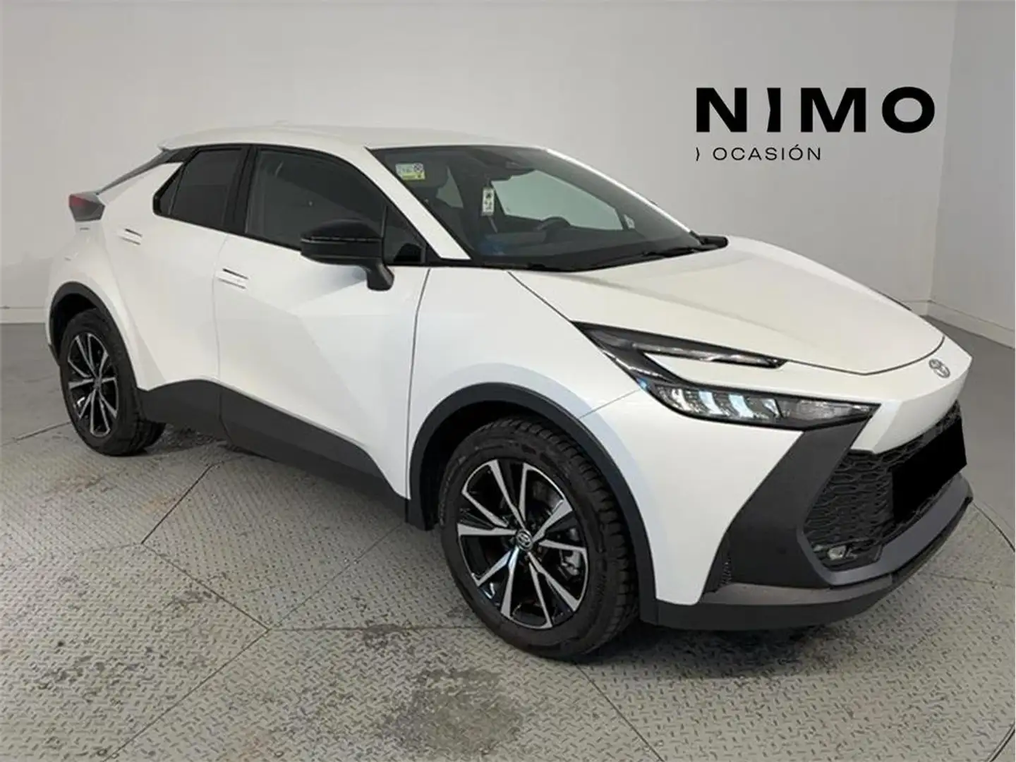 Toyota C-HR 2.0 220PH Advance - 1