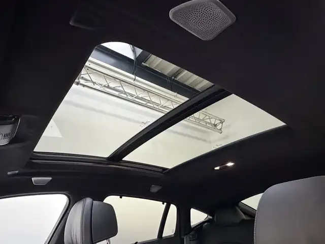 BMW X6 view 12