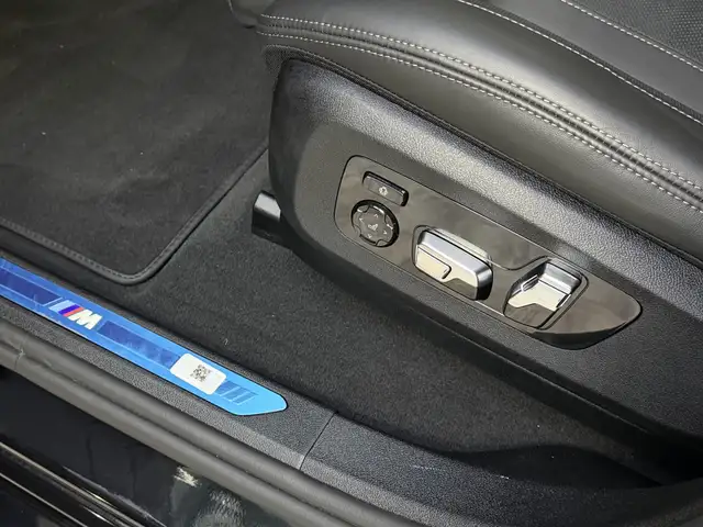 BMW X6 view 14