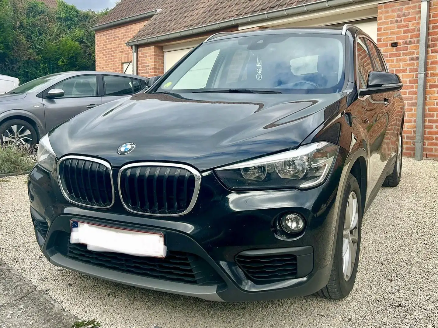 BMW X1 X1 1.5 d sDrive16 Noir - 1