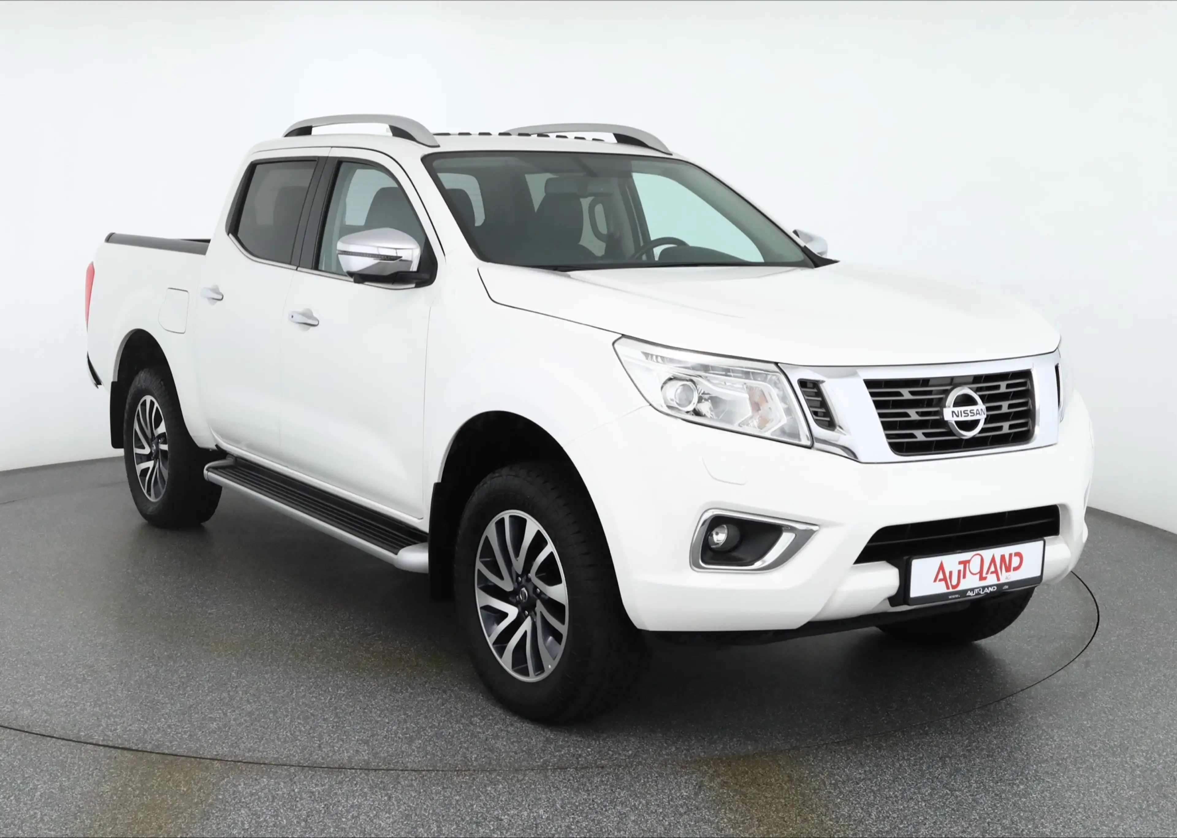 Nissan Navara 2.3 dCi 4x4 Tekna LED Navi 360° Leder AHK — photo 7