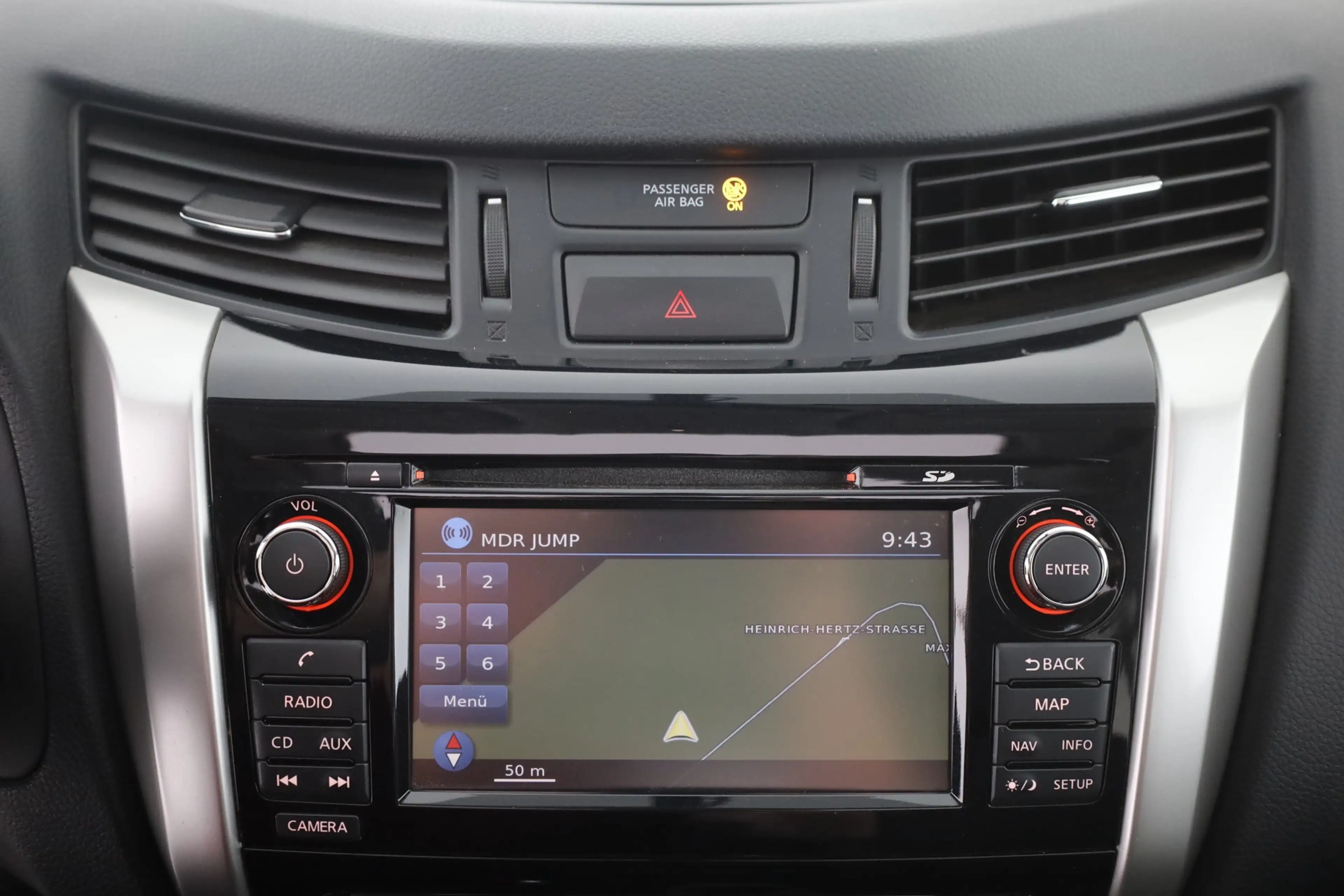 Nissan Navara 2.3 dCi 4x4 Tekna LED Navi 360° Leder AHK — photo 11