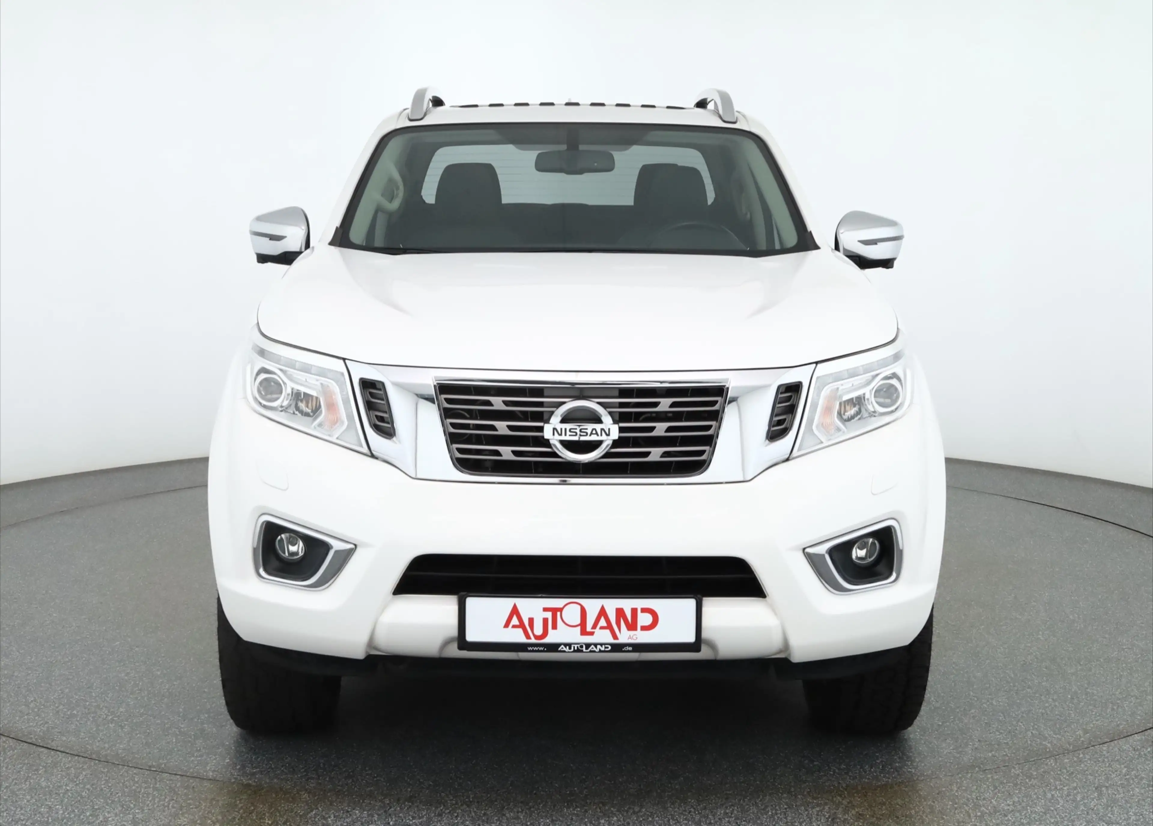 Nissan Navara 2.3 dCi 4x4 Tekna LED Navi 360° Leder AHK — photo 8