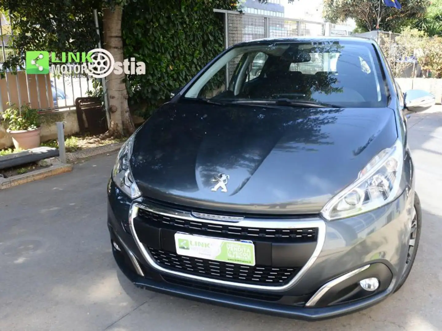 Peugeot 208 1° serie PureTech 82 5 porte Allure Gris - 2