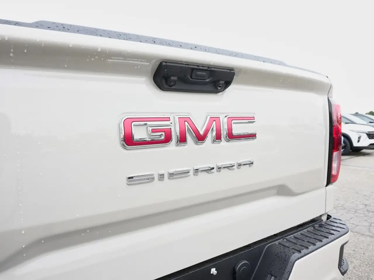 GMC Sierra 1500 photo GMC Sierra 1500