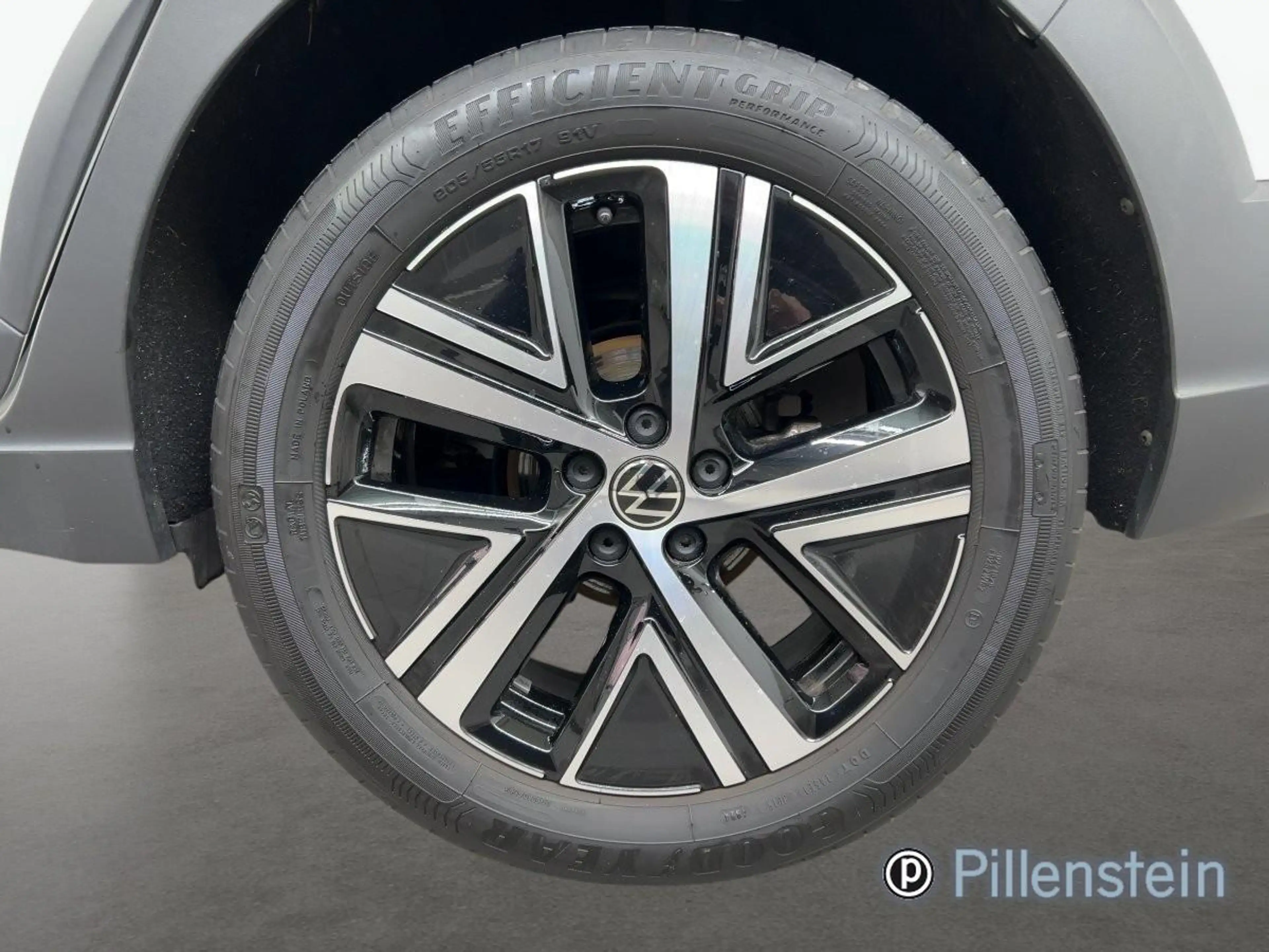Volkswagen Taigo TSI DSG STYLE BLACK+IQDRIVE+KAM+MATRIX — photo 4