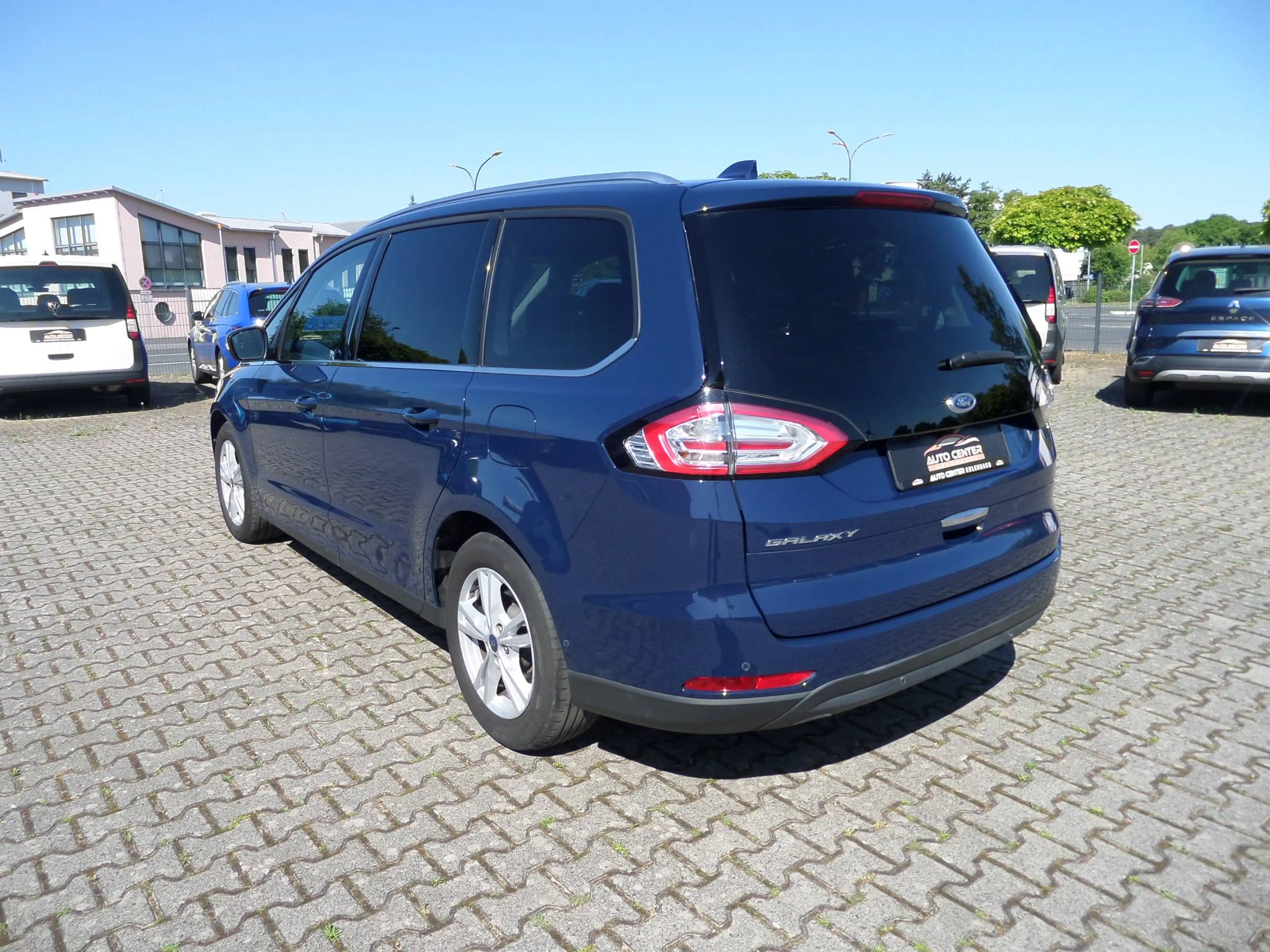 Ford Galaxy Titanium 7-Sitzer+Navi+3xKlima+Cam+Spur-As.+Tempo+SHZ+1. Hand — photo 2