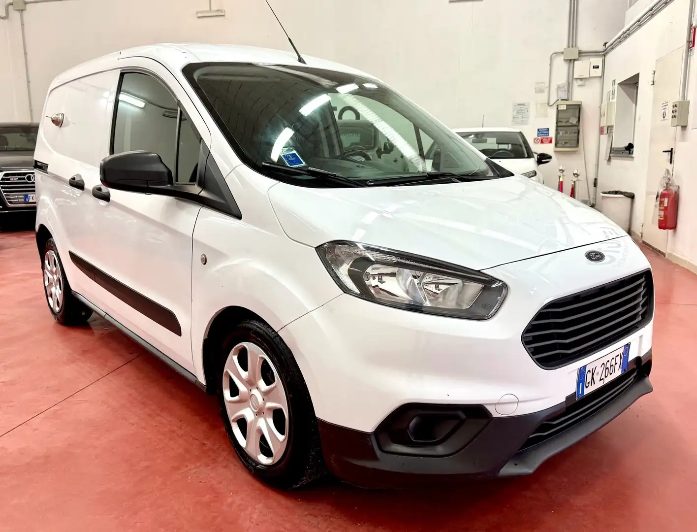 Ford Transit Courier FORD TRANSIT COURIER 1.5 TDCI 100CV PREZZO +IVA Weiß - 1