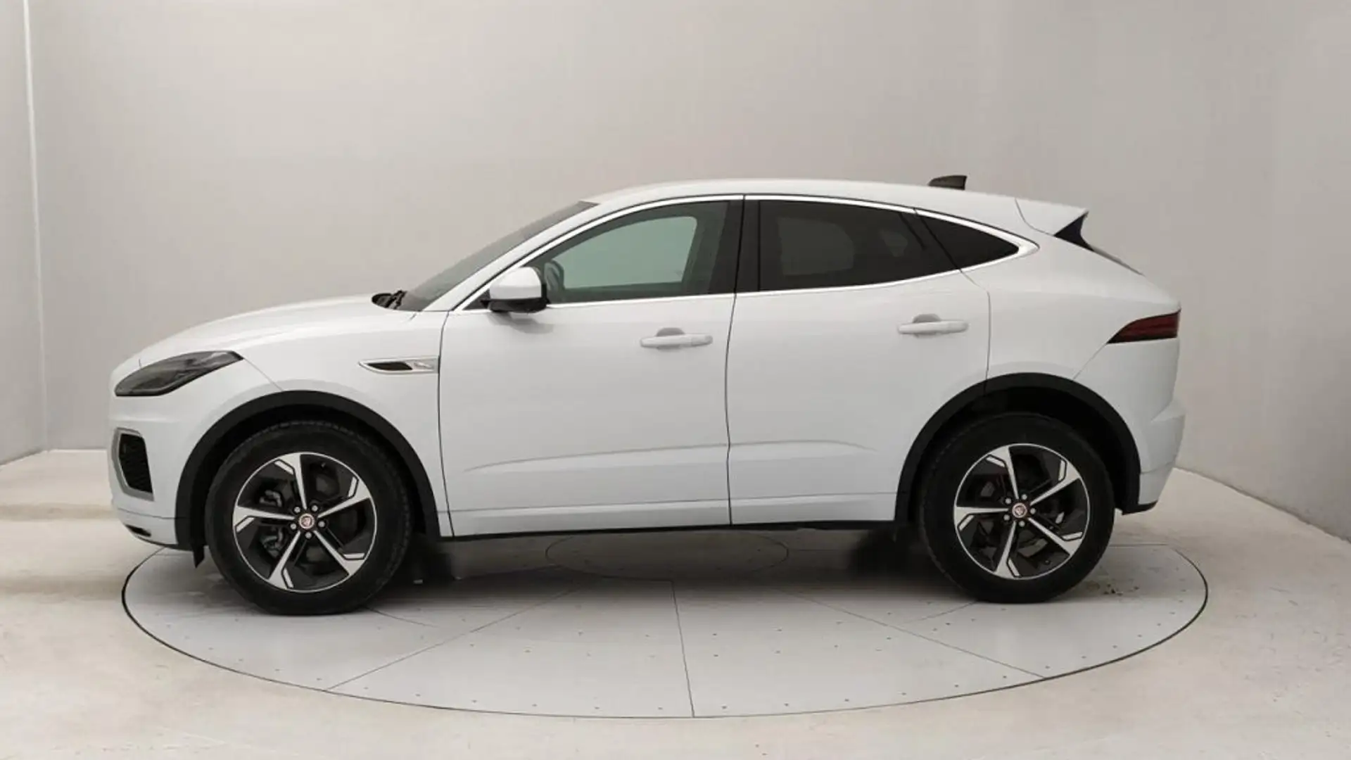 Jaguar E-Pace 2.0d i4 mhev R-Dyn.SE awd 204cv auto Blanc - 2