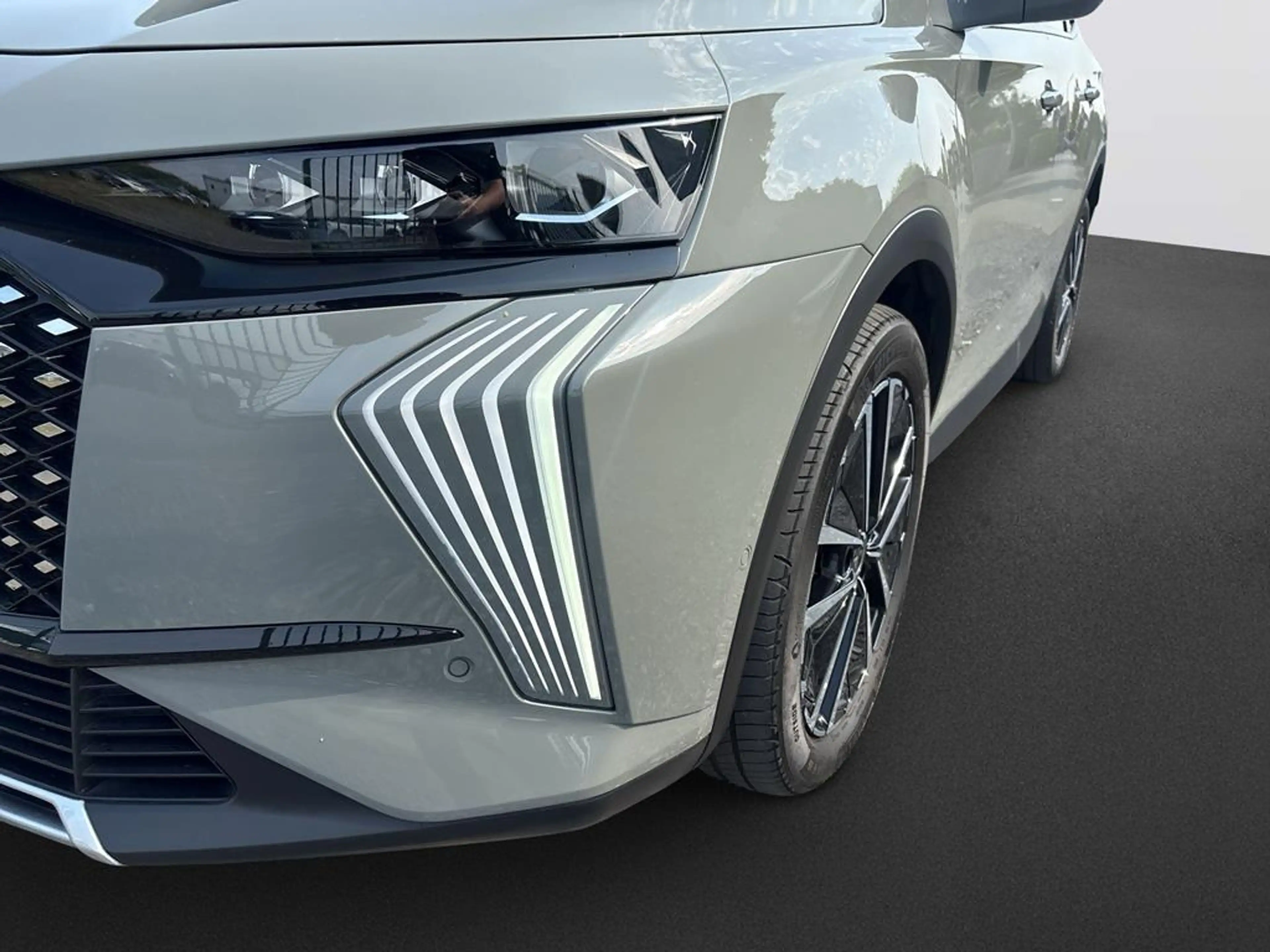 DS Automobiles DS 7 Opera Blu HDI 130 — photo 9