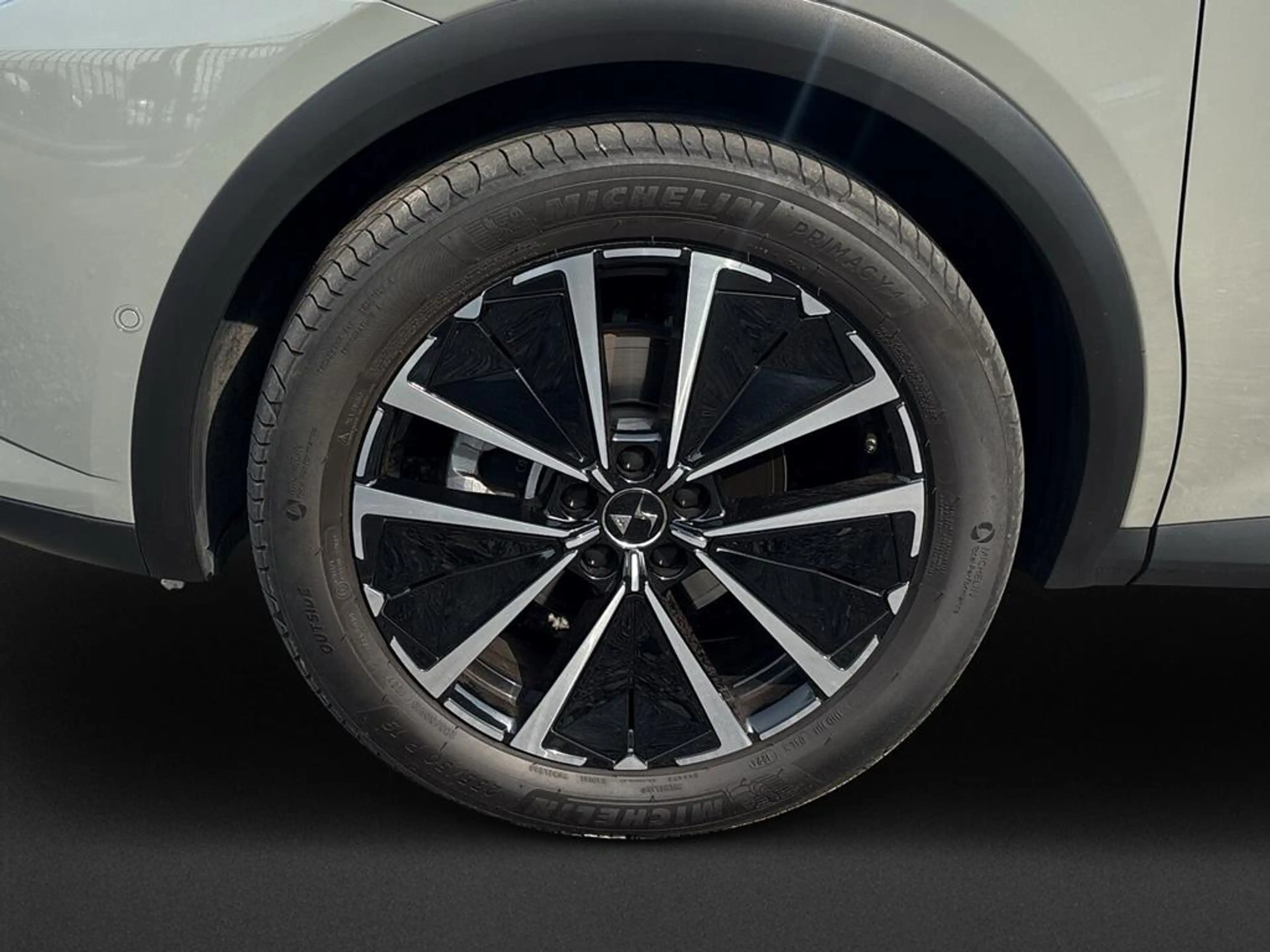 DS Automobiles DS 7 Opera Blu HDI 130 — photo 8