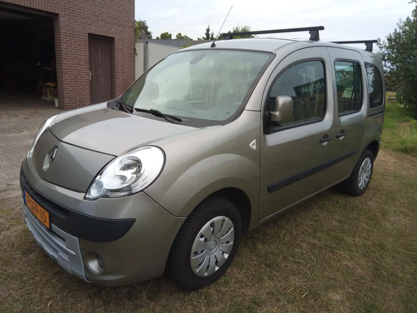 Renault Kangoo 1.6-16V Expression Bronzová - 2