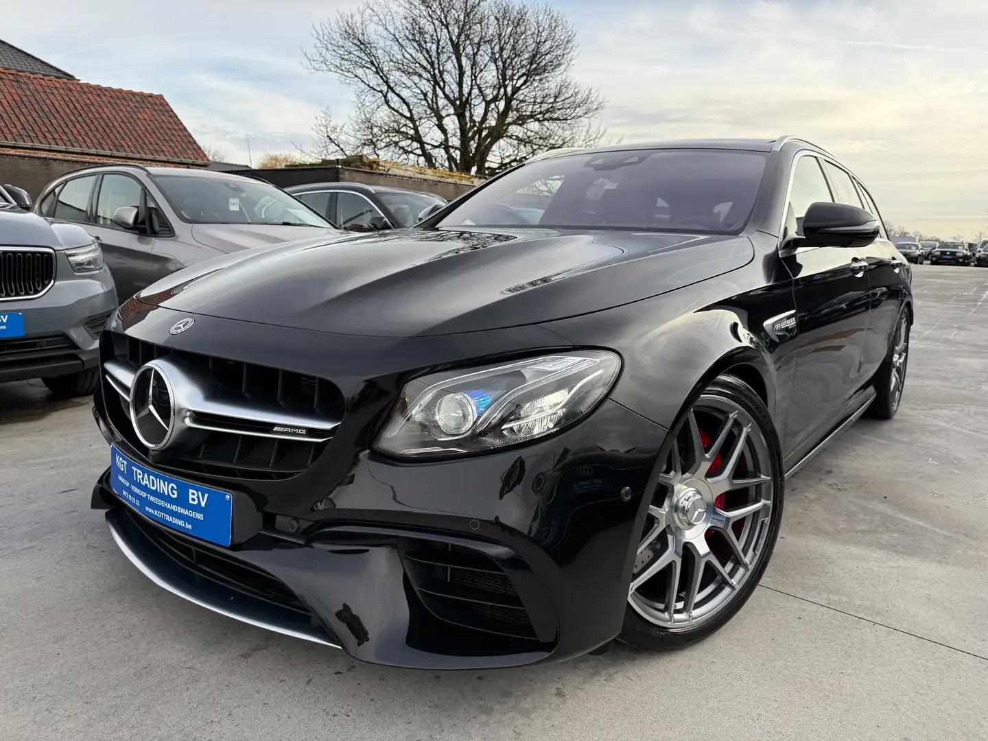 Mercedes-Benz E 63 AMG S 4MATIC PERFORMANCE SEATS 360 PANO DRIVERS PACK Noir - 1