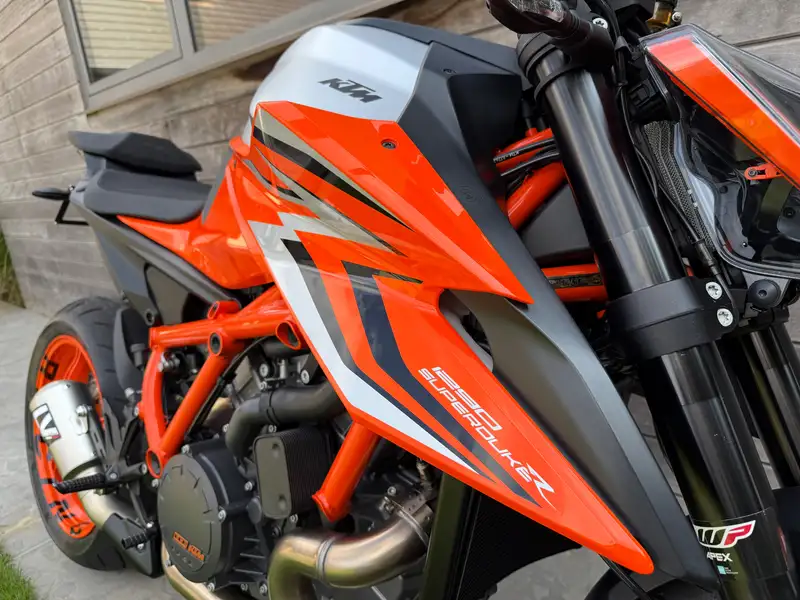 KTM 1290 Super Duke R - foto 5