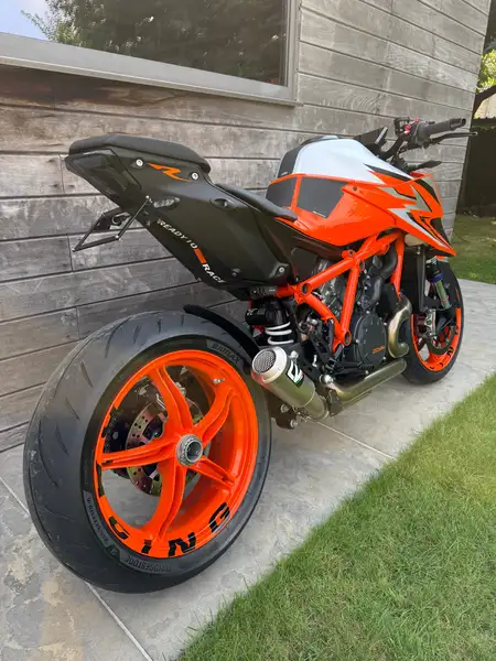KTM 1290 Super Duke R - foto 3