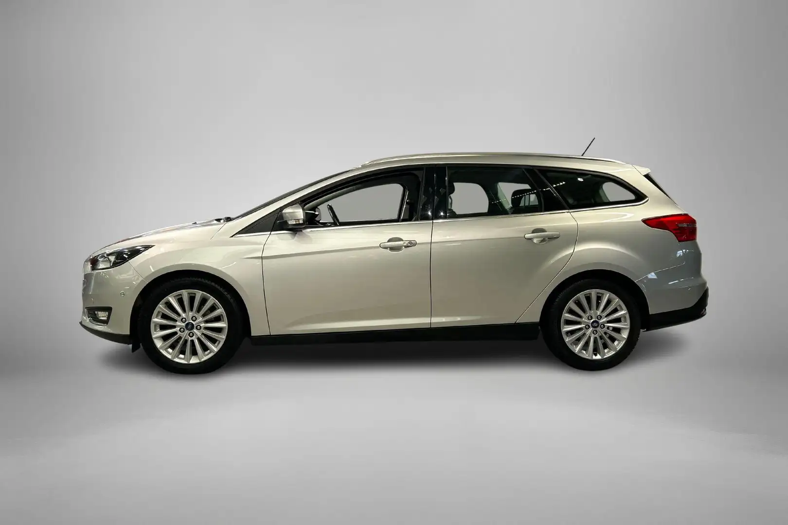 Ford Focus Wagon 1.0 EcoBoost 125pk Titanium | Techn. Pack | Grijs - 2