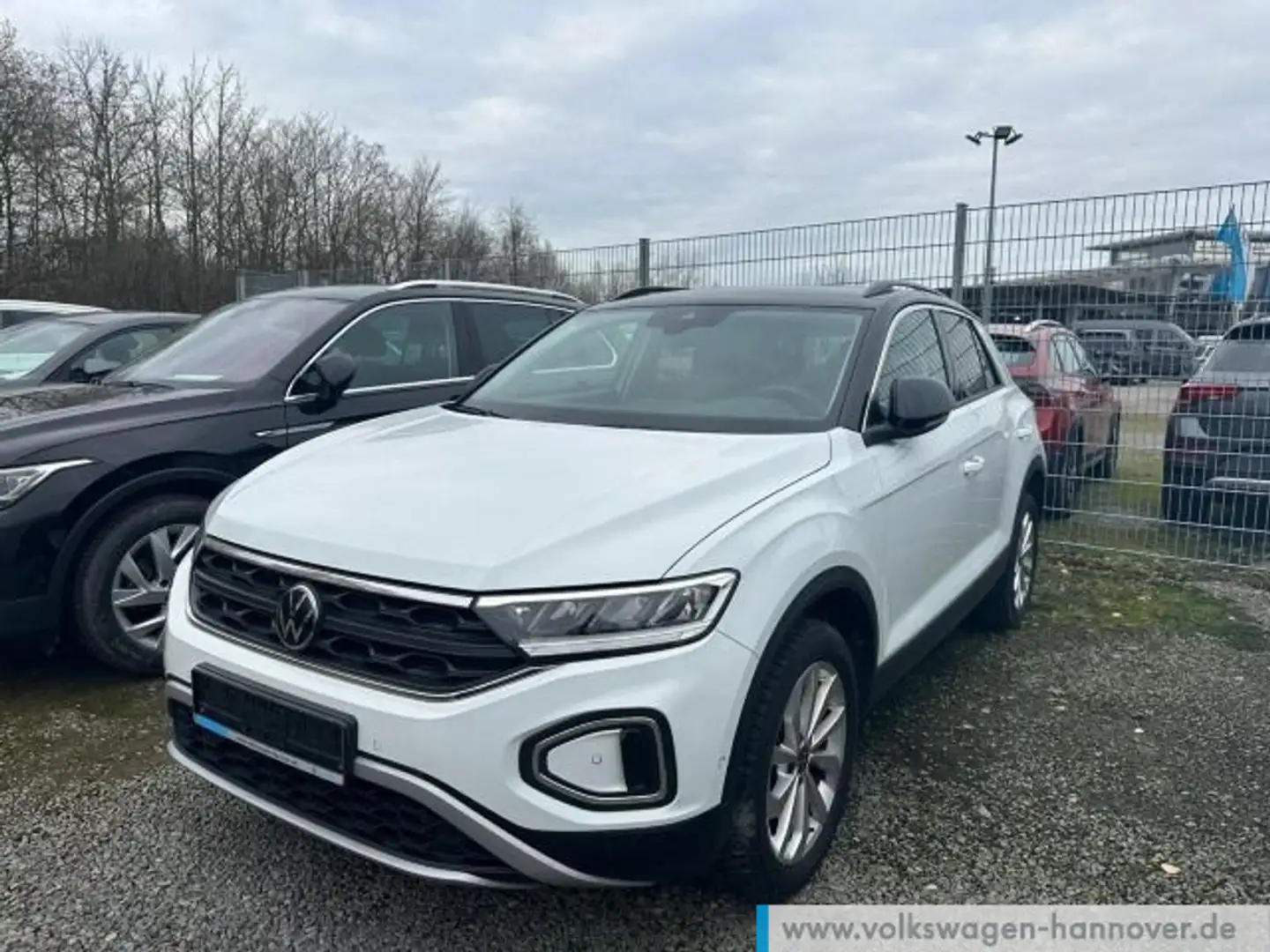 Volkswagen T-Roc 1.5 TSI DSG Navi AHK LED DigCockpit PDC SH Weiß - 2