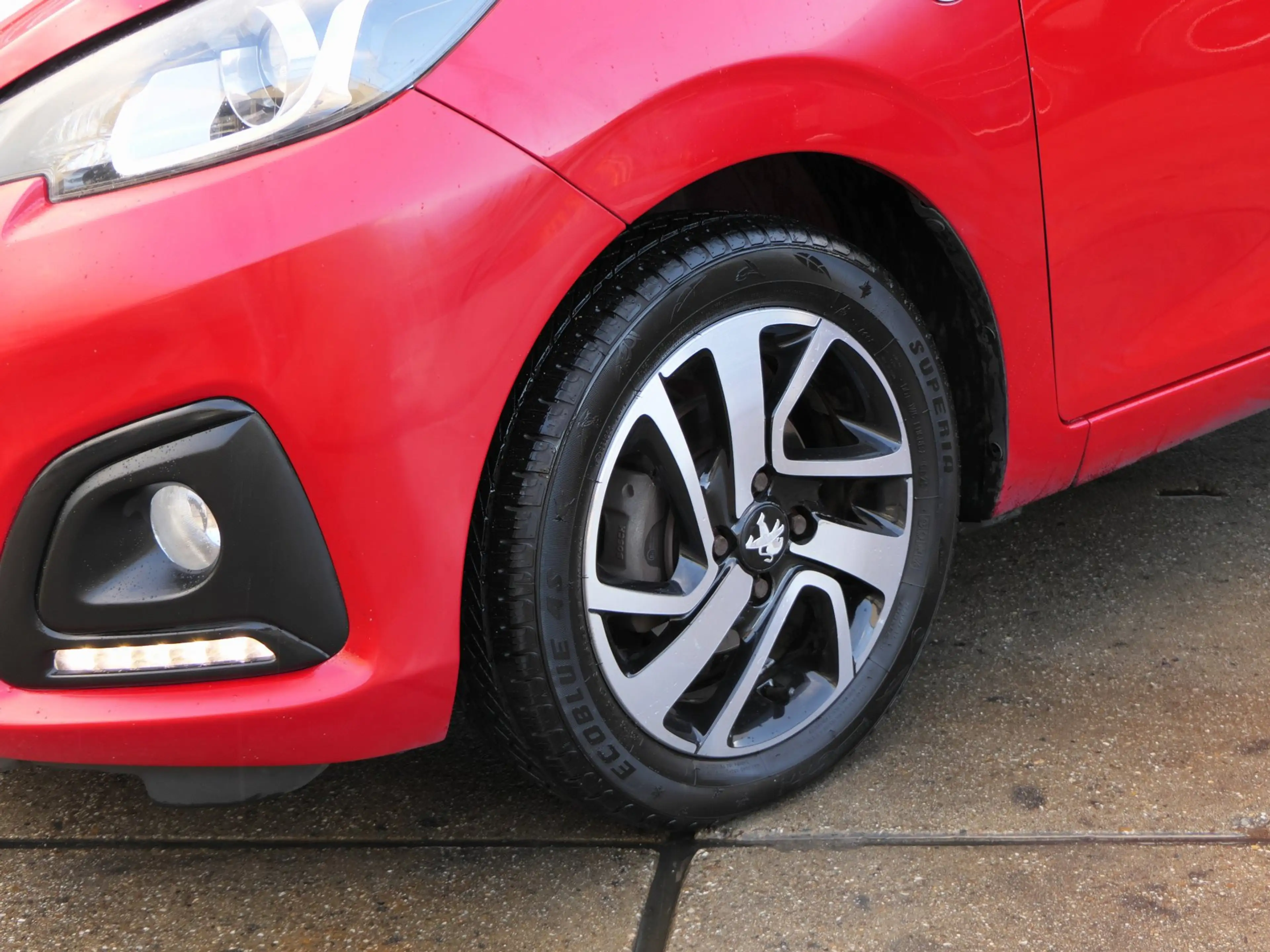 Peugeot 108 1.2 Allure 82PK! 5-Deurs | LM Velgen | Bluetooth | — photo 5