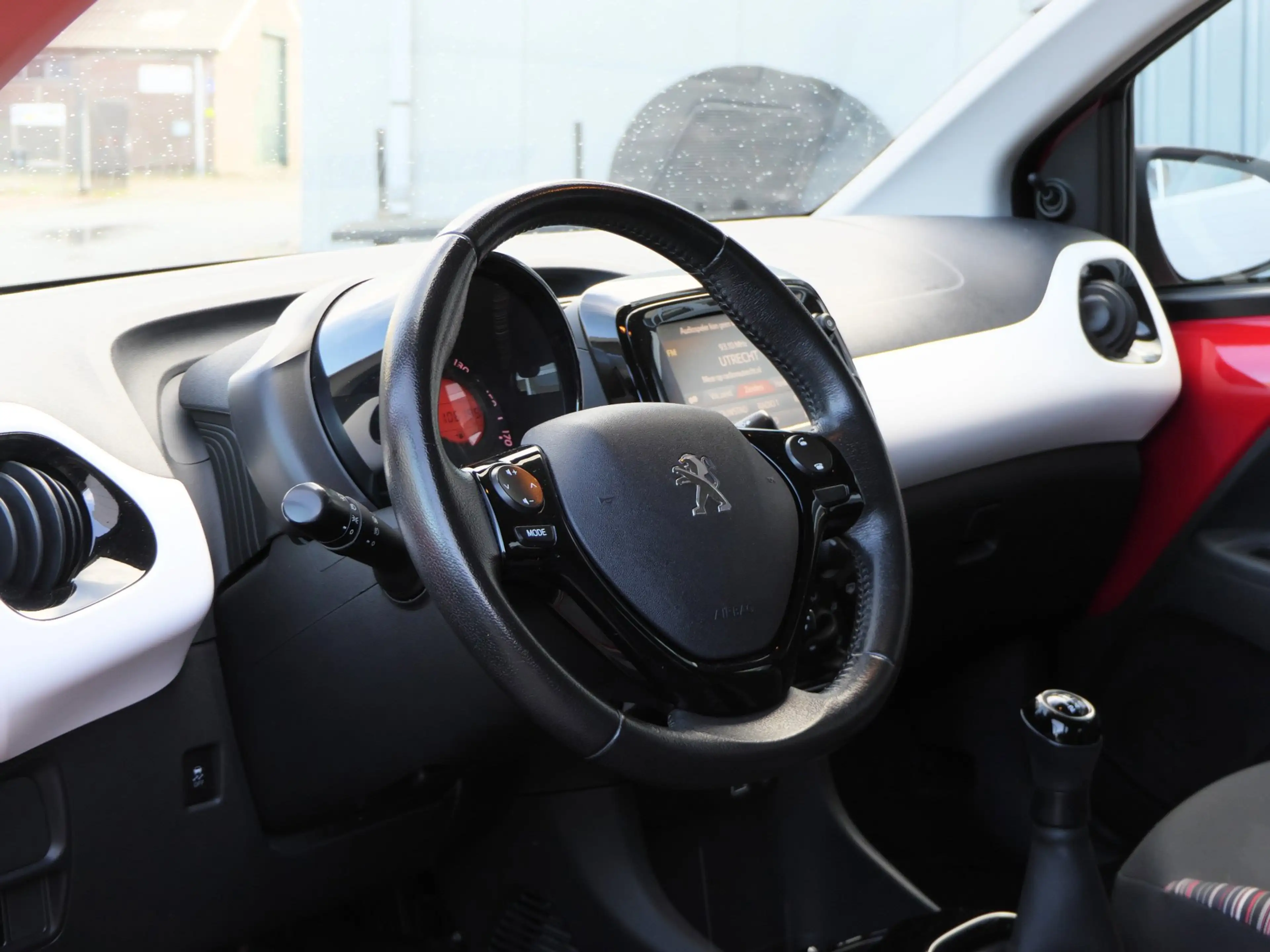 Peugeot 108 1.2 Allure 82PK! 5-Deurs | LM Velgen | Bluetooth | — photo 6