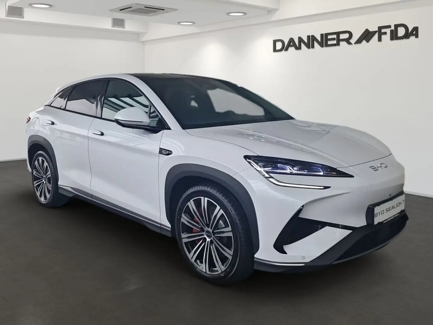 BYD Sealion 7 Excellence 91.5 kWh AWD *AKTIONSPREIS* Weiß - 2