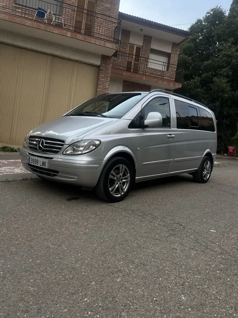 Mercedes-Benz Vito Furgón 115CDI Compacta - 2