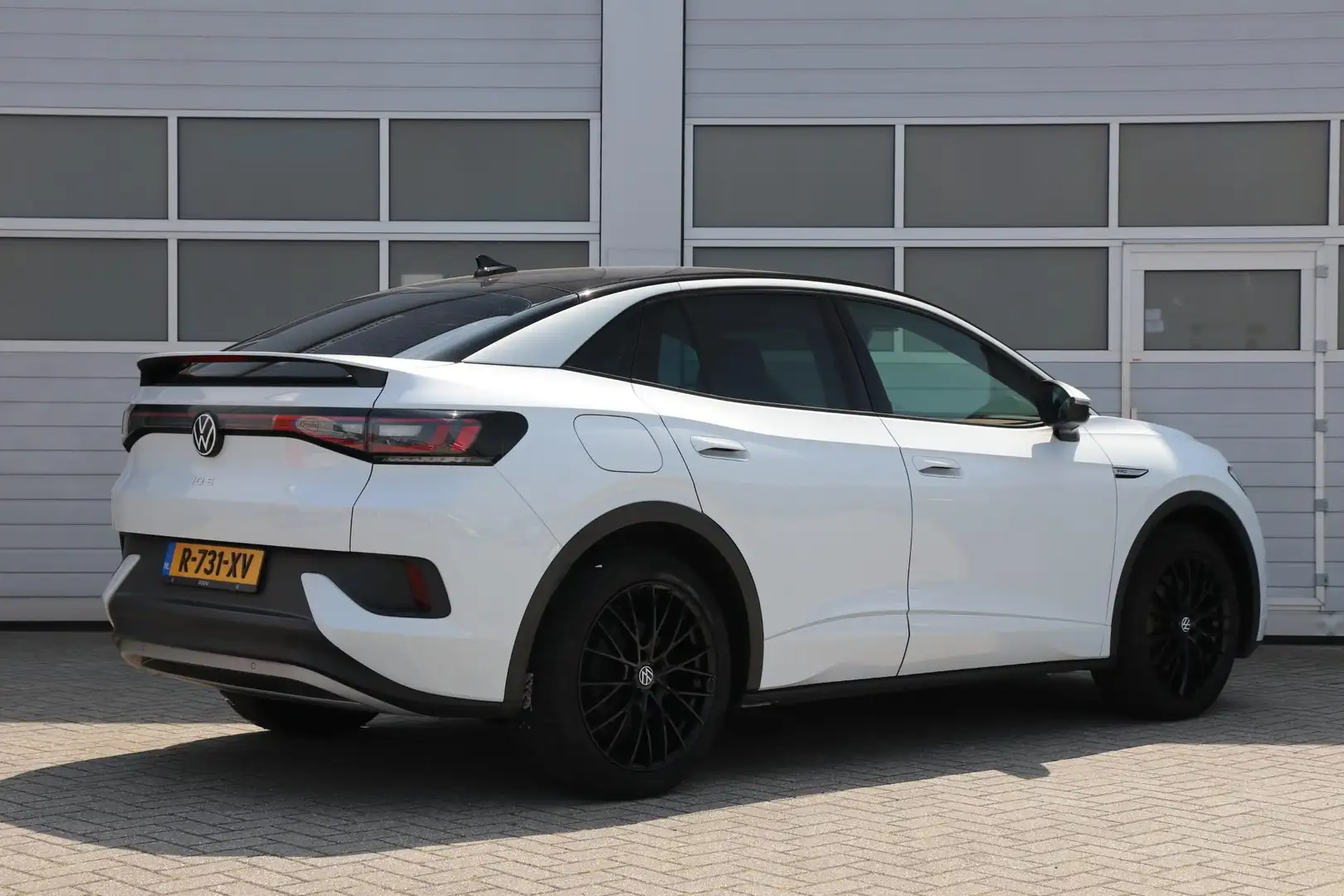 Volkswagen ID.5 204pk Pro 77 kWh | SoH 97% | Navigatie | 20" Velge Wit - 2