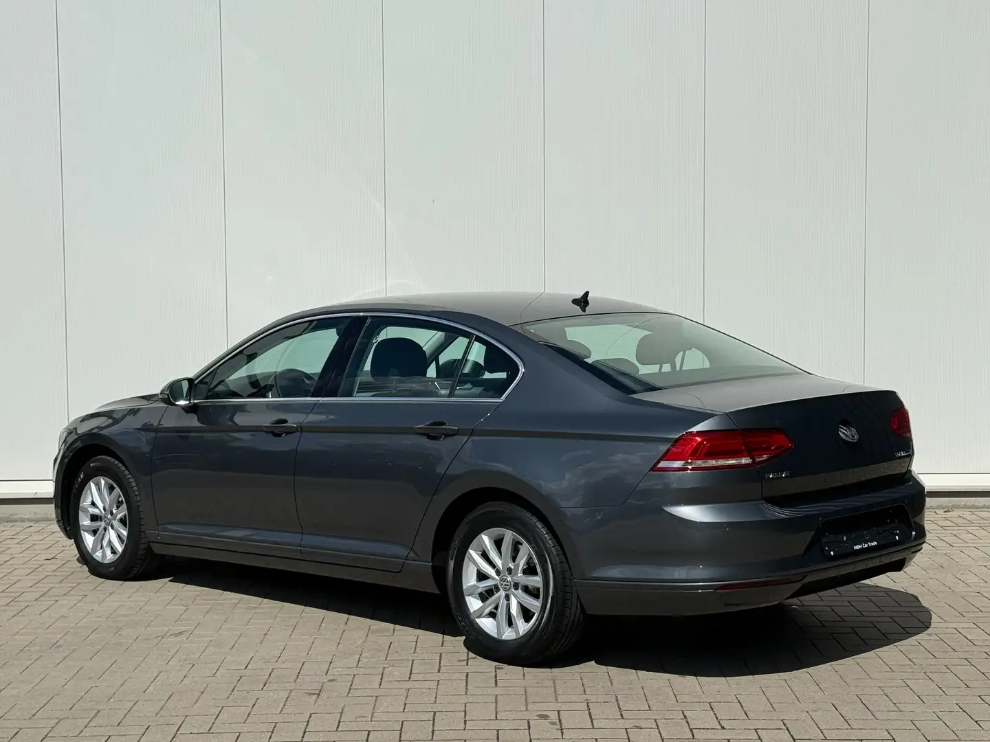 Volkswagen Passat ✅ 1.6 TDI GARANTIE Acc Navi Camera 1.eig PDC Grijs - 2
