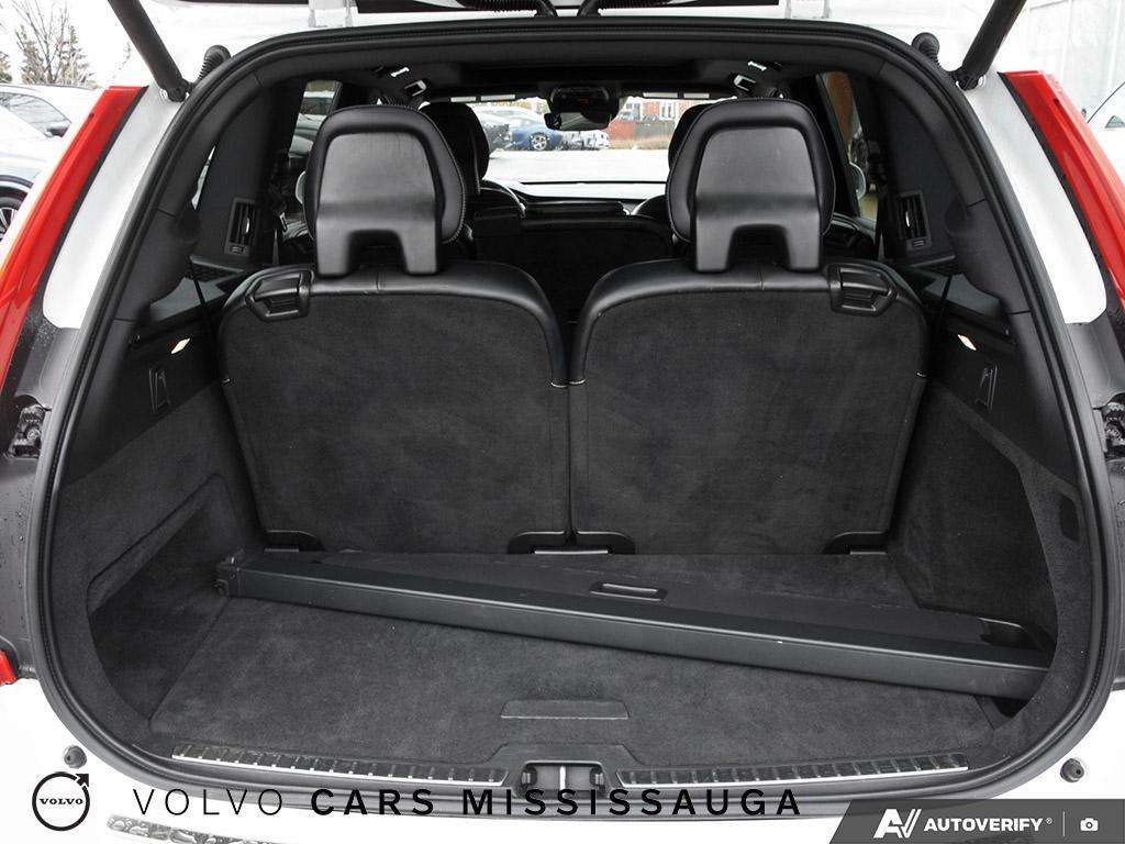 2018 Volvo XC90 T6 R-Design thumb 11