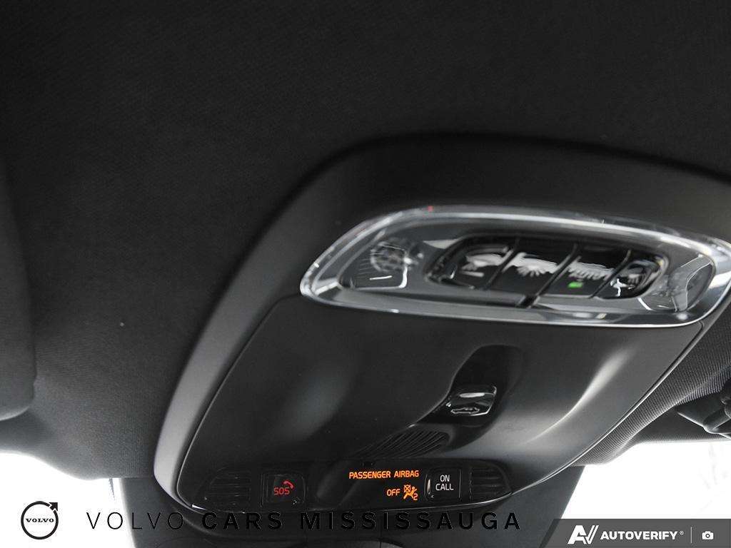 2018 Volvo XC90 T6 R-Design thumb 22