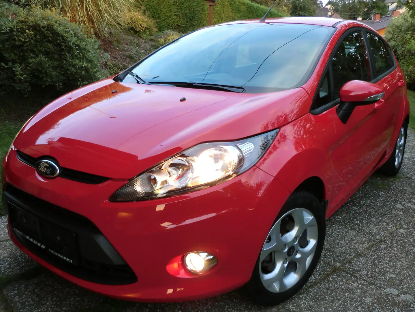 Ford Fiesta Fiesta Iconic 1,25 Iconic **LIEBHABER FIESTA!!** Rot - 2