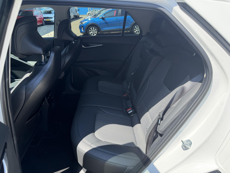 Kia e-Niro EV Light Advanced 64.8 kWh | Stoel/Stuurwielverwar — photo 11