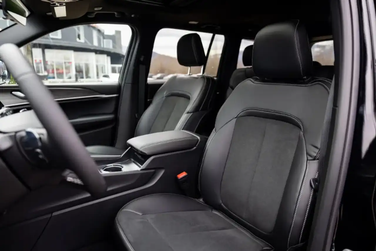 Jeep Grand Cherokee fotografie Jeep Grand Cherokee