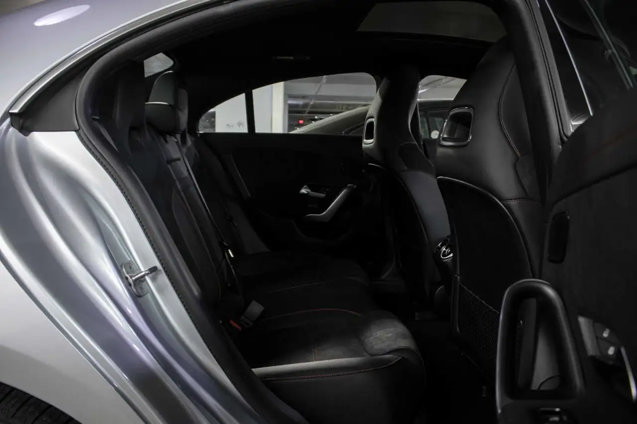 Mercedes-Benz CLA снимка Mercedes-Benz CLA