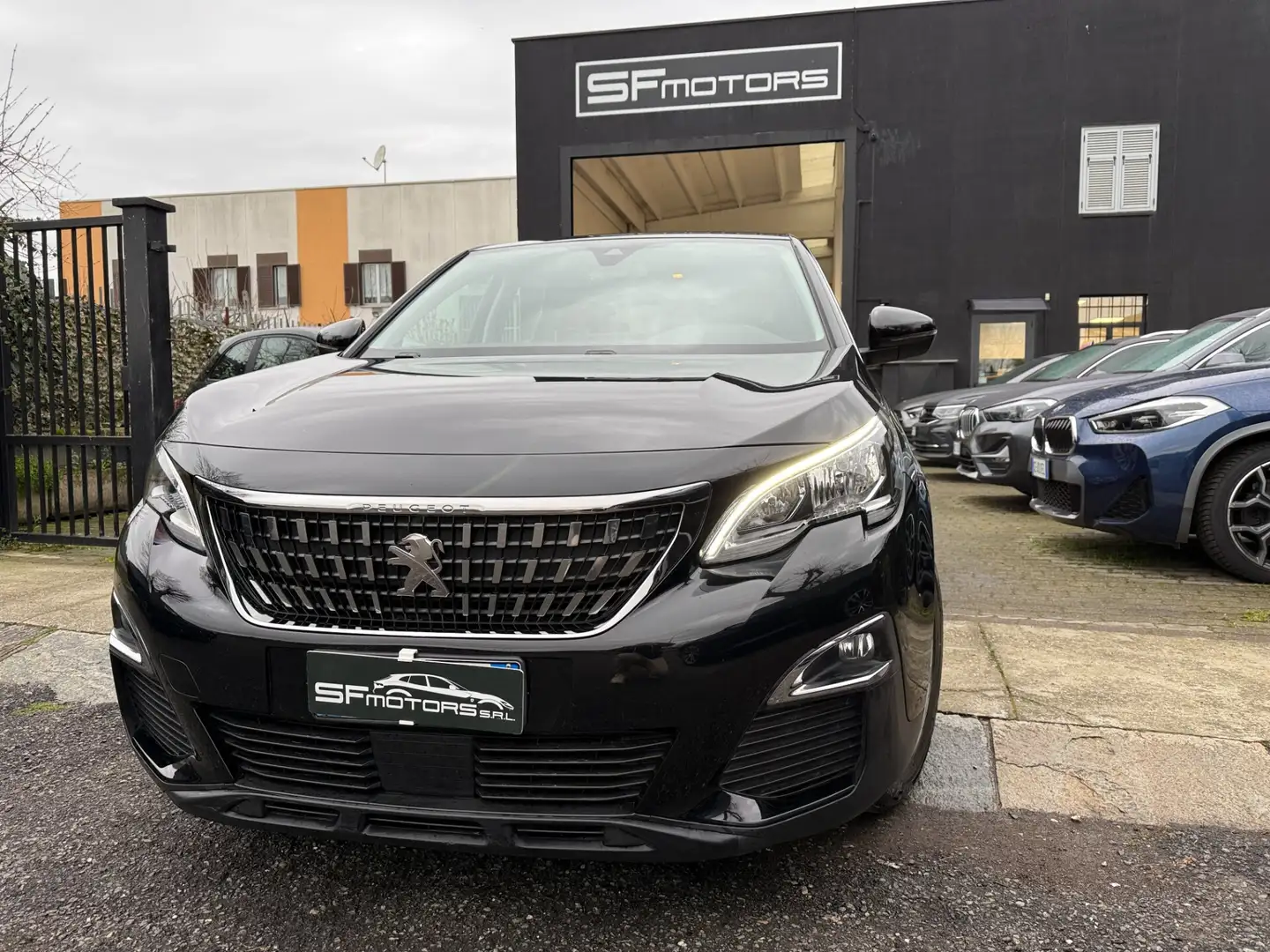 Peugeot 3008 BlueHDi 130 S&S Allure Nero - 1