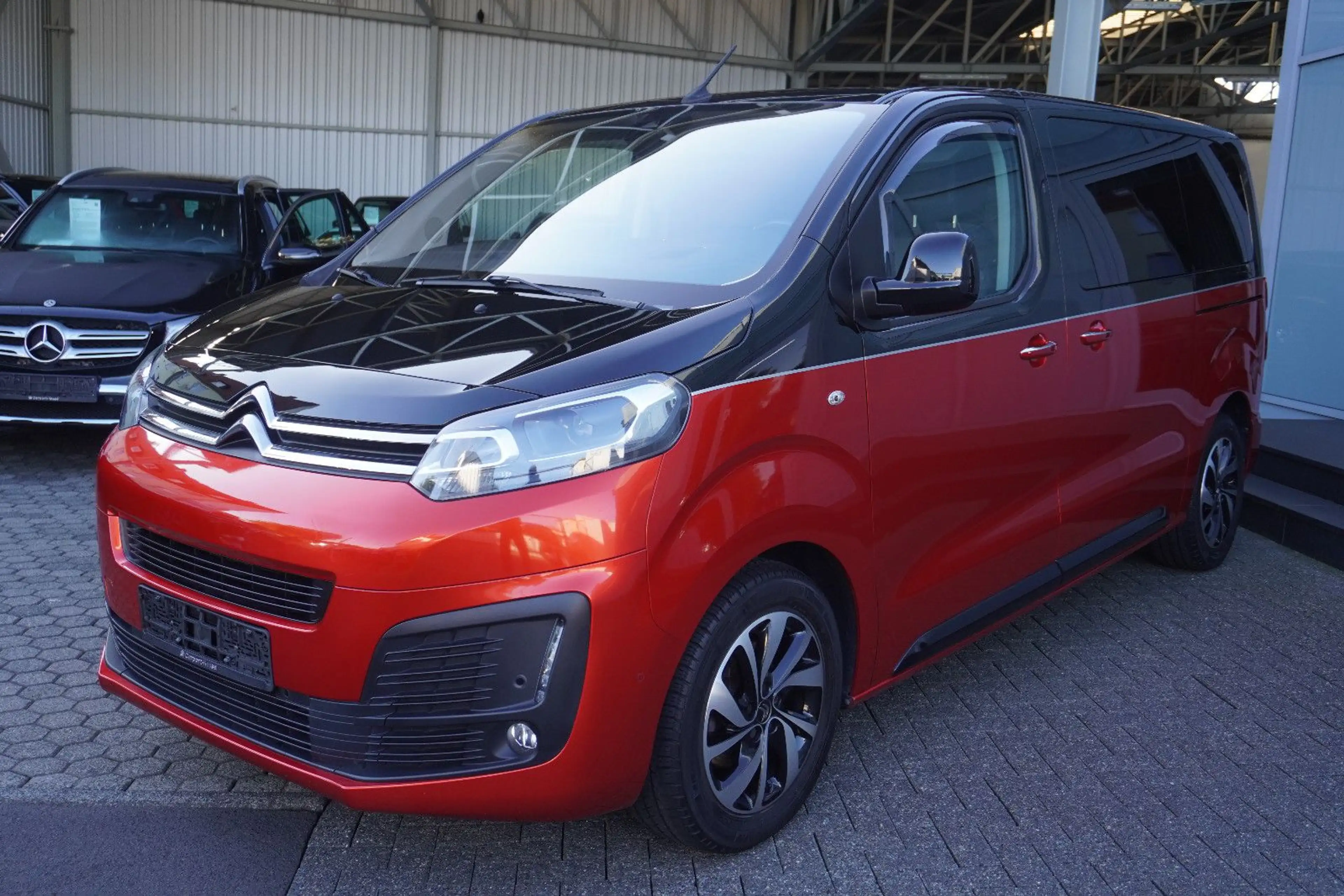 Citroen Spacetourer Business Lounge 7-Sitzer/Stdhzg/LED — photo 3