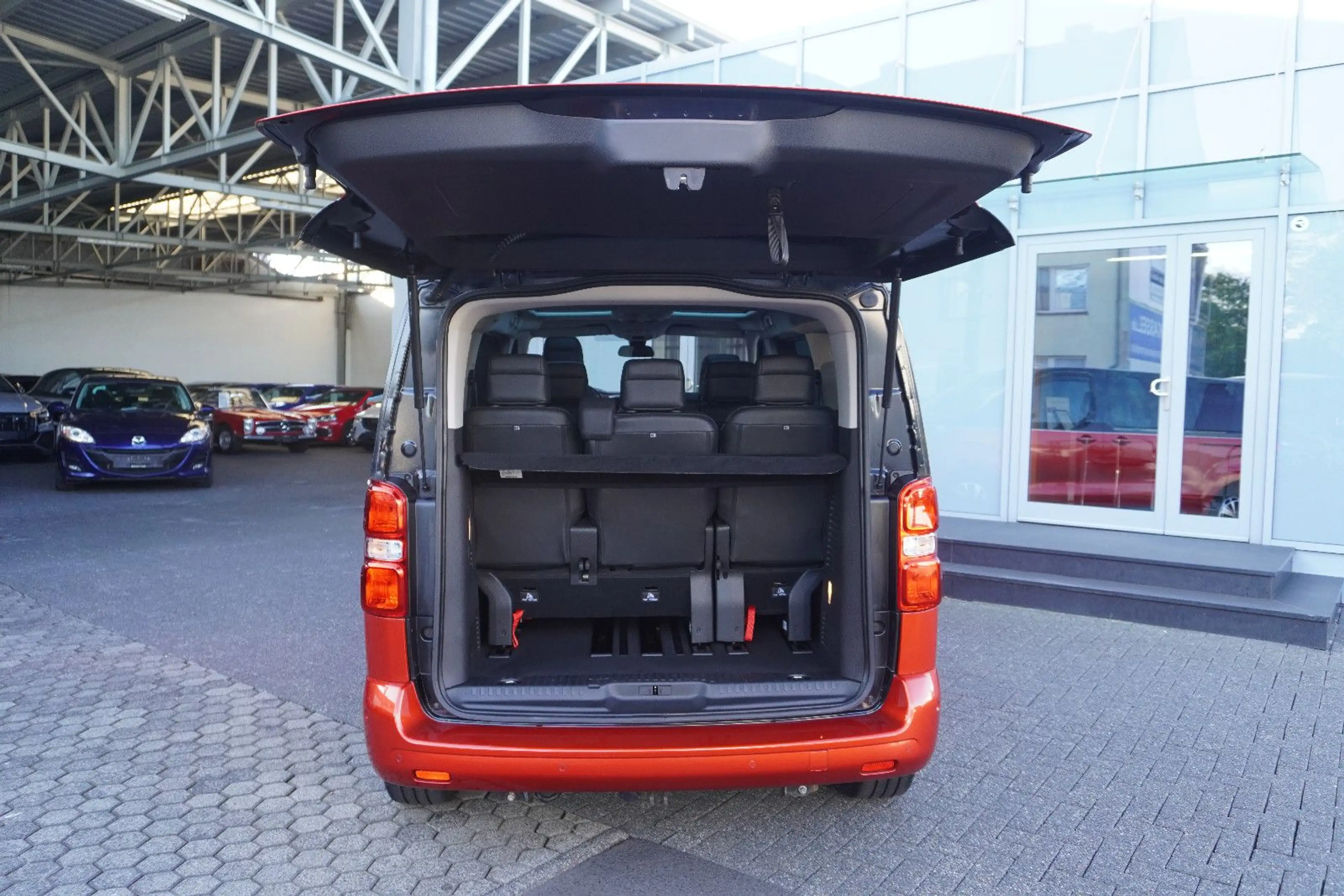 Citroen Spacetourer Business Lounge 7-Sitzer/Stdhzg/LED — photo 6