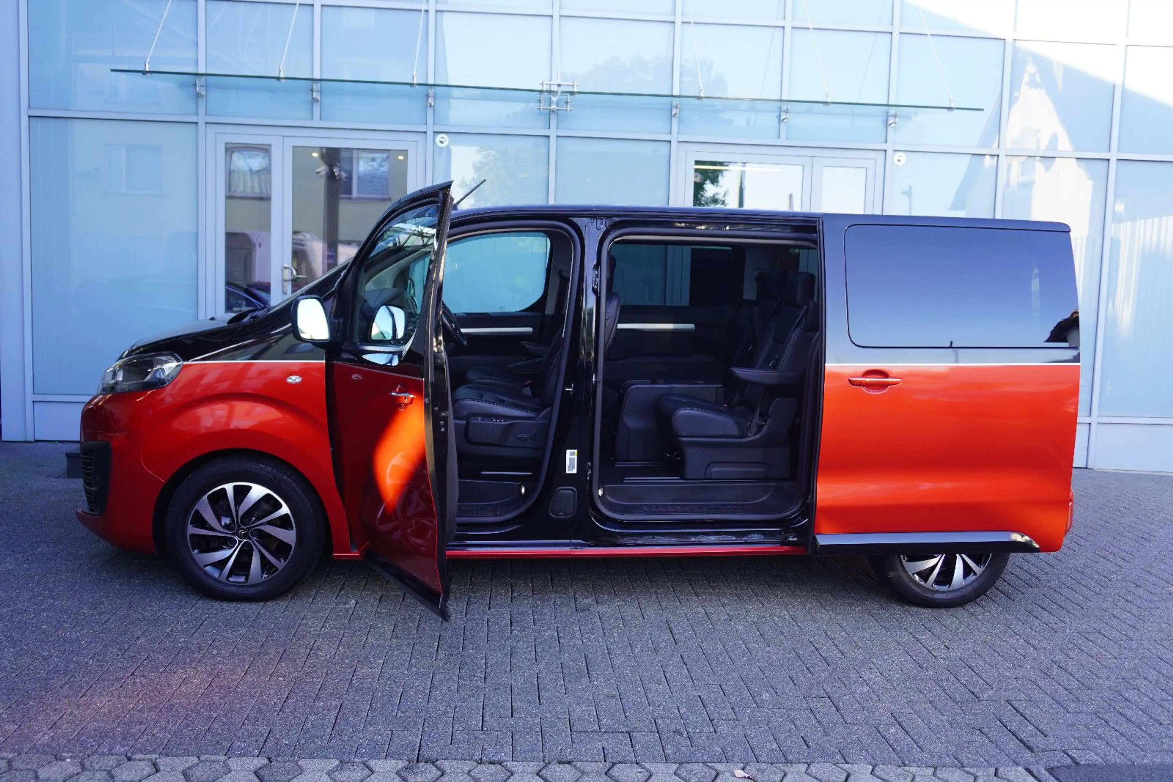 Citroen Spacetourer Business Lounge 7-Sitzer/Stdhzg/LED — photo 11