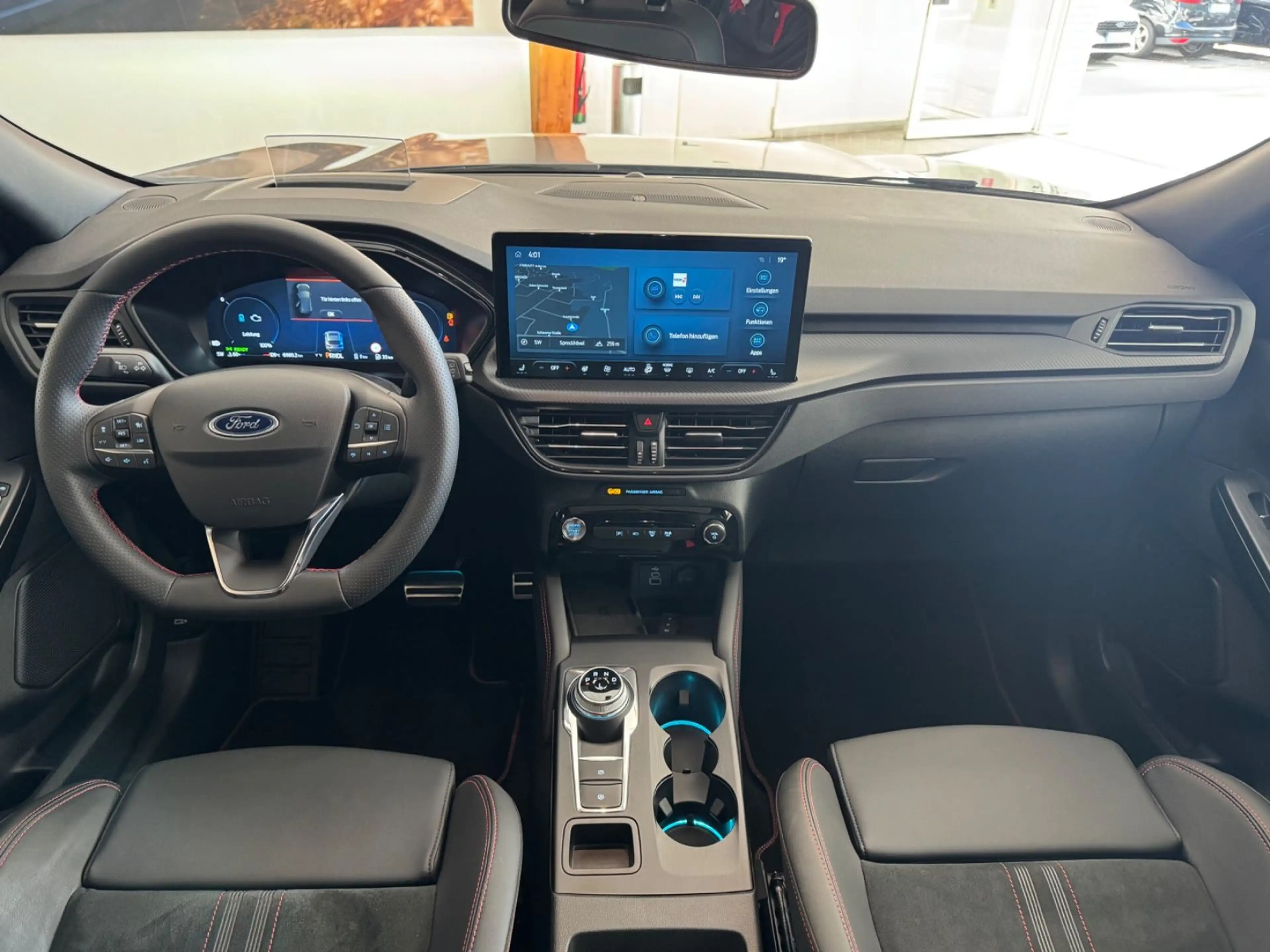 Ford Kuga Plug-In Hybrid ST-Line X *Panorama*B&O* — photo 12