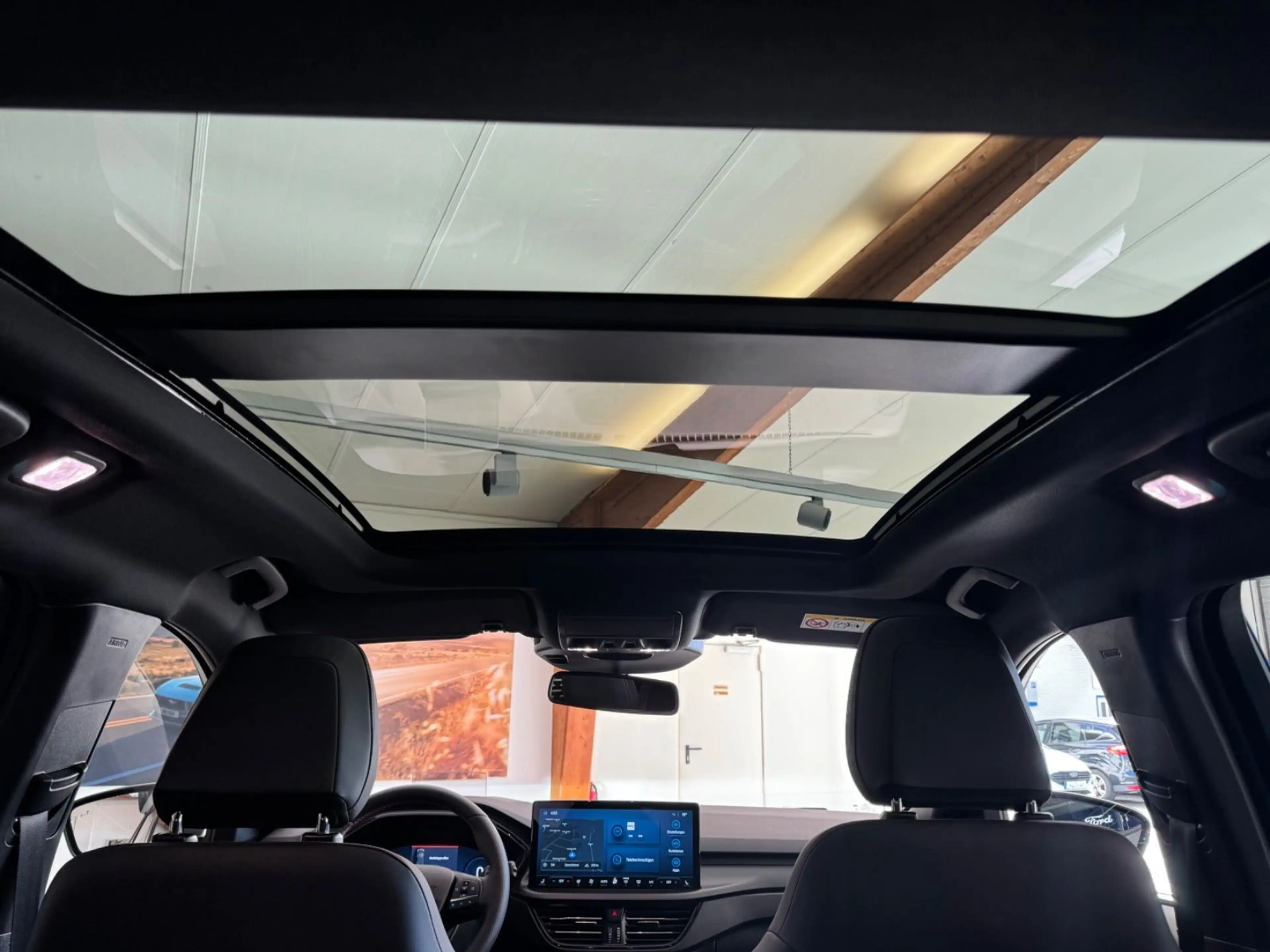 Ford Kuga Plug-In Hybrid ST-Line X *Panorama*B&O* — photo 13