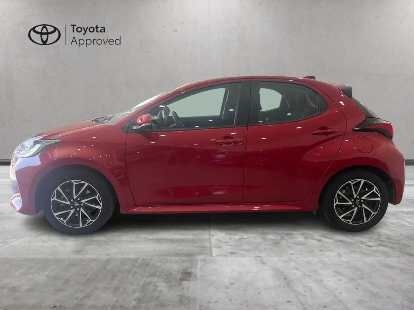Toyota Yaris Yaris 1.5h Trend Rosso - 2