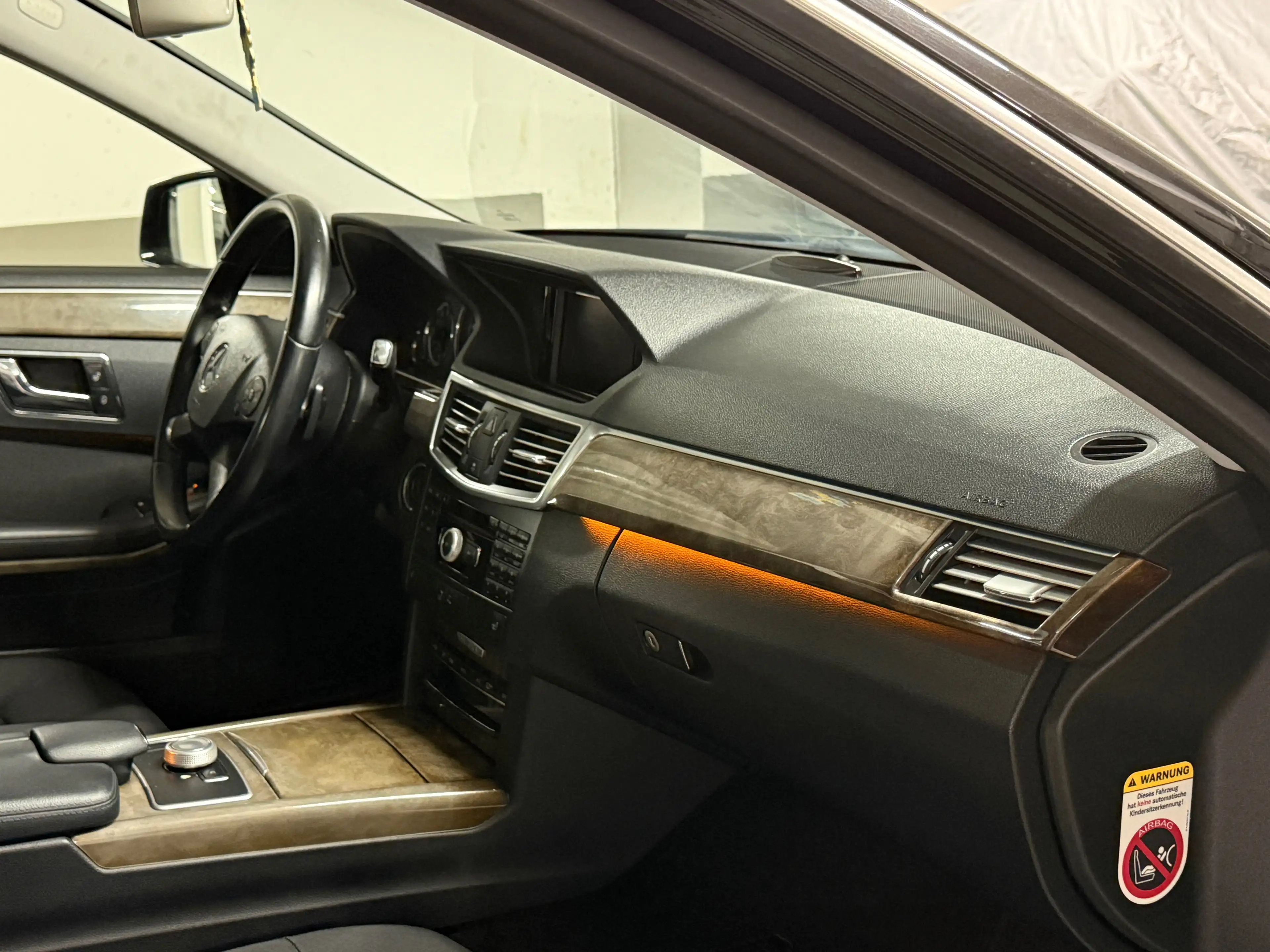 Mercedes-Benz E 350 Limousine CGI BlueEfficiency Automatik — photo 11